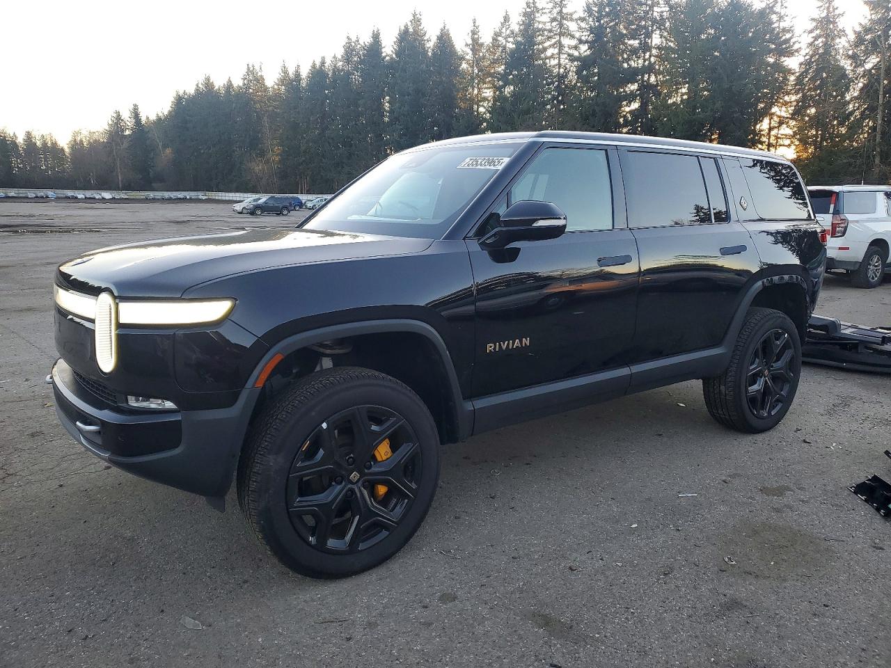 RIVIAN R1S ADVENTURE 2024