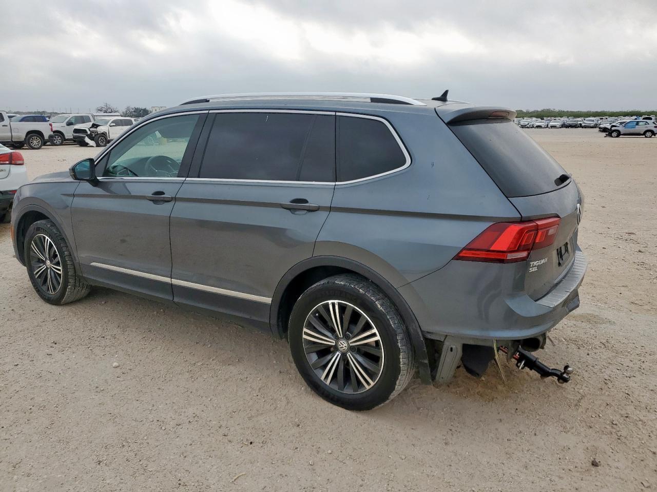 VOLKSWAGEN TIGUAN SE 2018