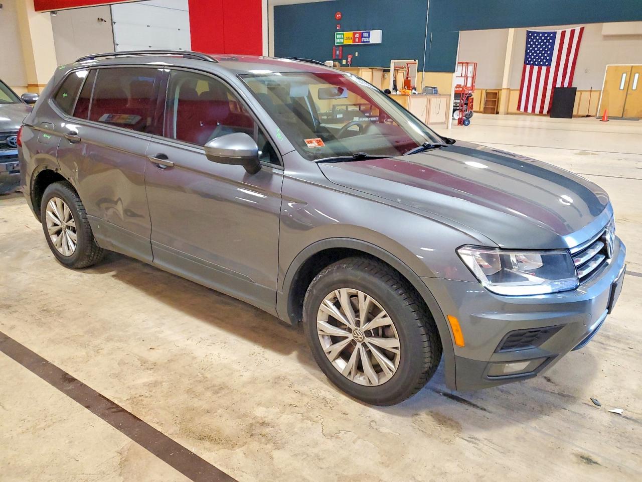 VOLKSWAGEN TIGUAN S 2018