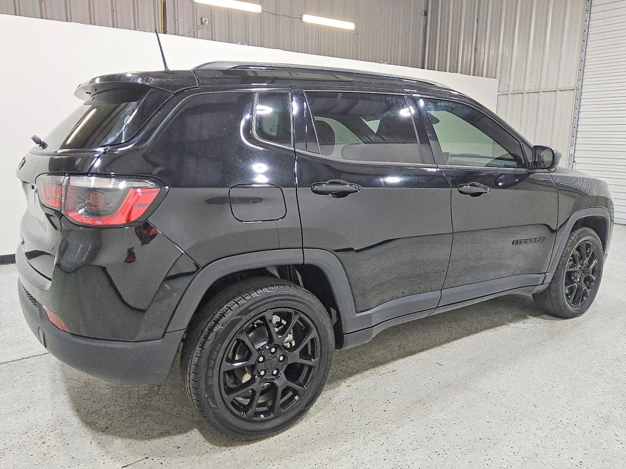 JEEP COMPASS LATITUDE 2023