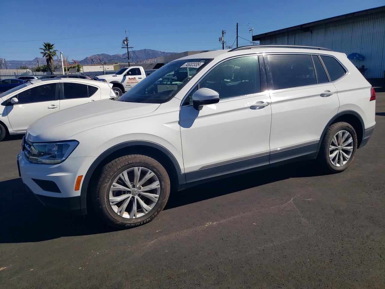 VOLKSWAGEN TIGUAN SE 2017