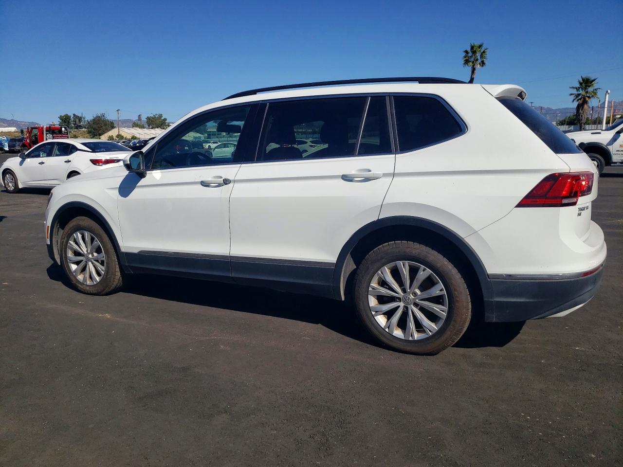 VOLKSWAGEN TIGUAN SE 2017