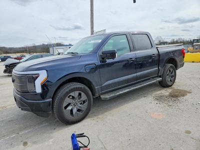 FORD F150 LIGHTNING LARIAT