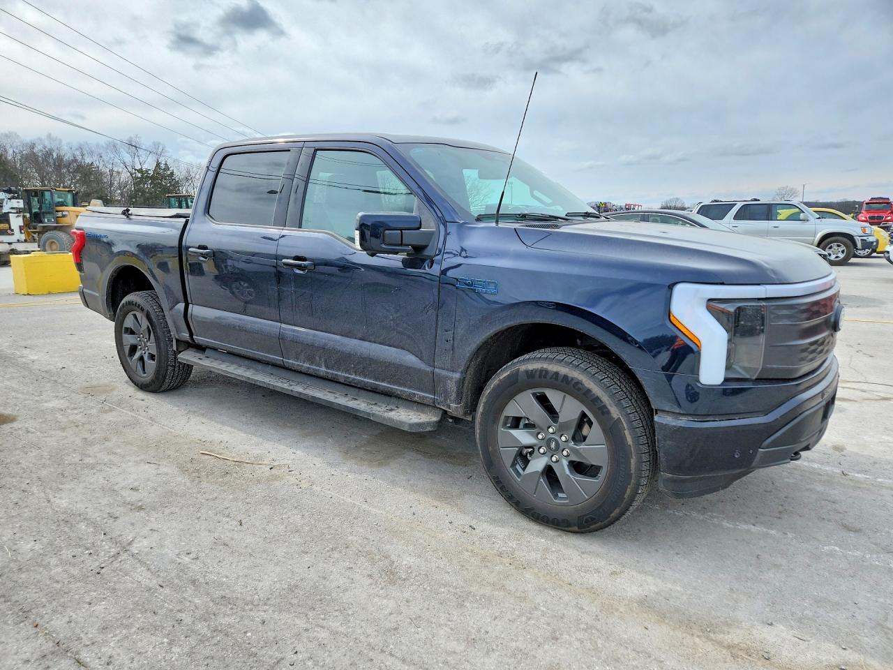 FORD F150 LIGHTNING LARIAT 2024
