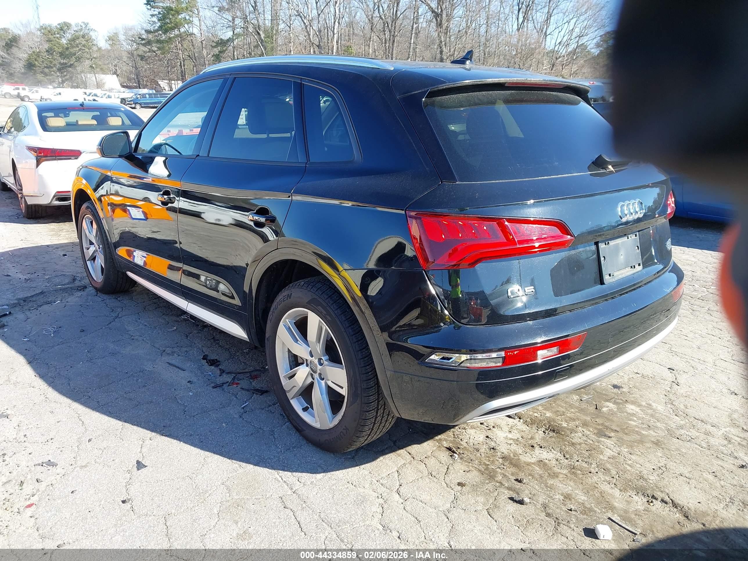 AUDI Q5 2.0T PREMIUM/2.0T TECH PREMIUM 2018