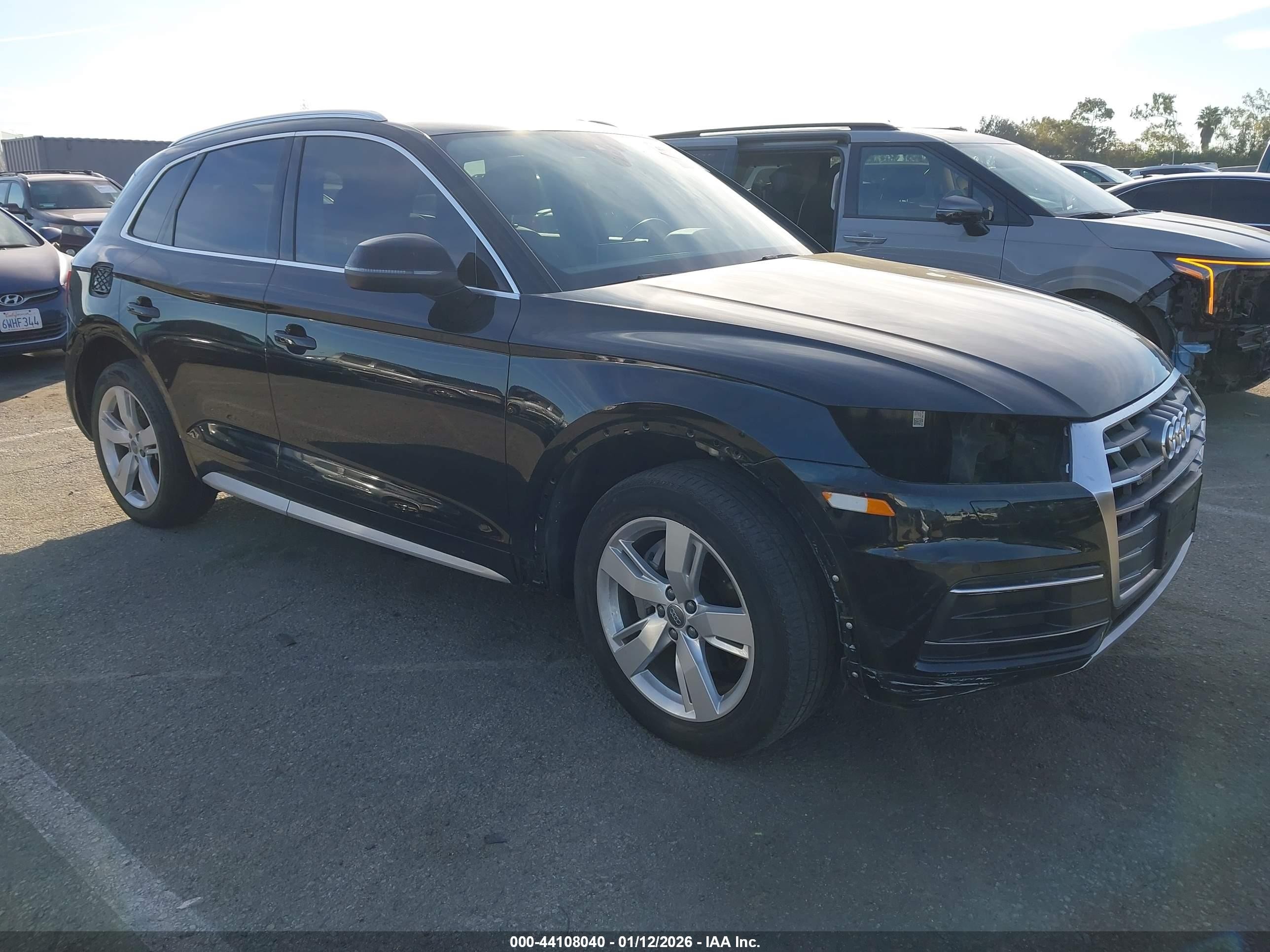 AUDI Q5 2.0T PREMIUM/2.0T TECH PREMIUM 2018