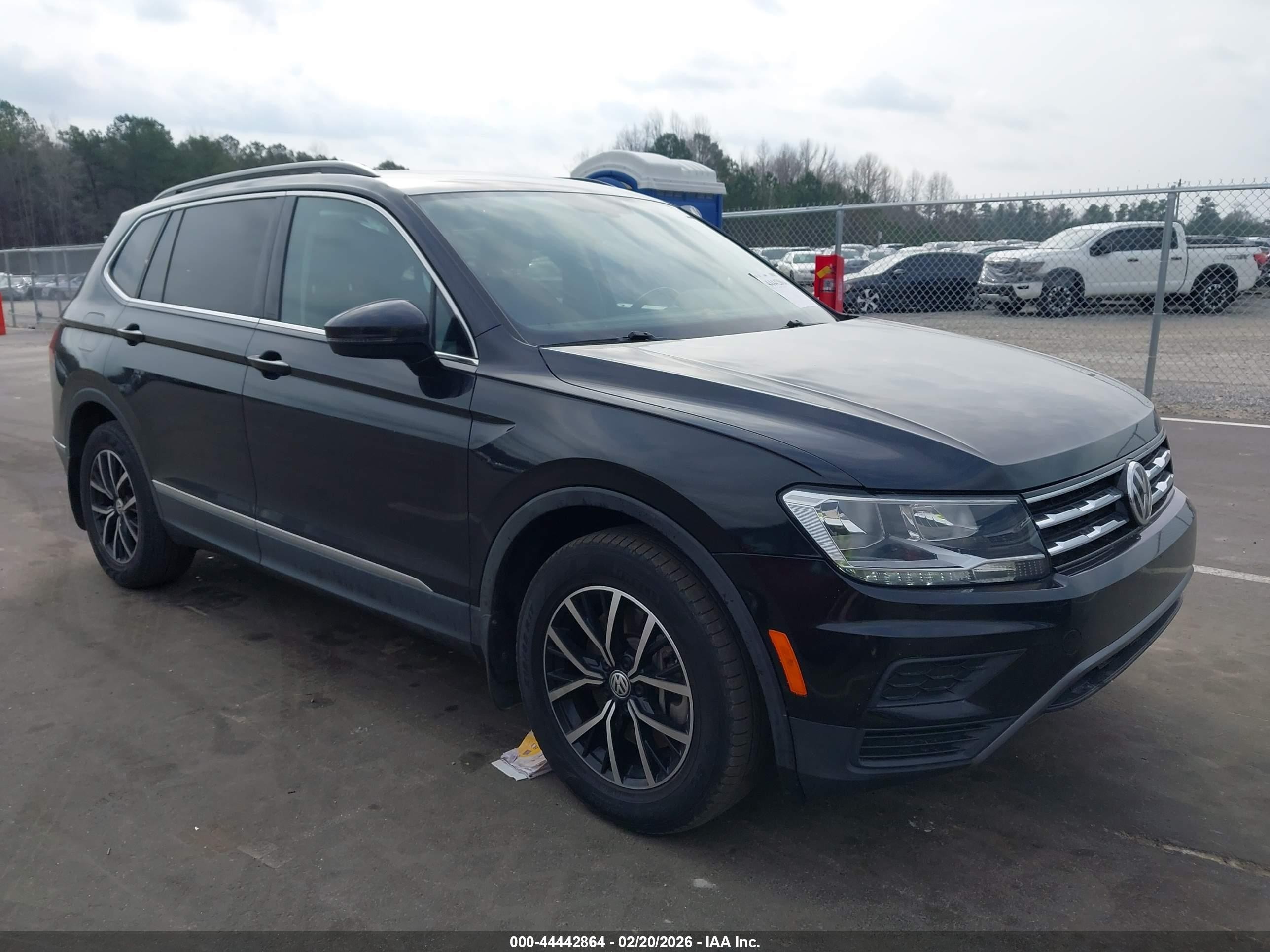 VOLKSWAGEN TIGUAN 2.0T SE/2.0T SE R-LINE BLACK/2.0T SEL 2021