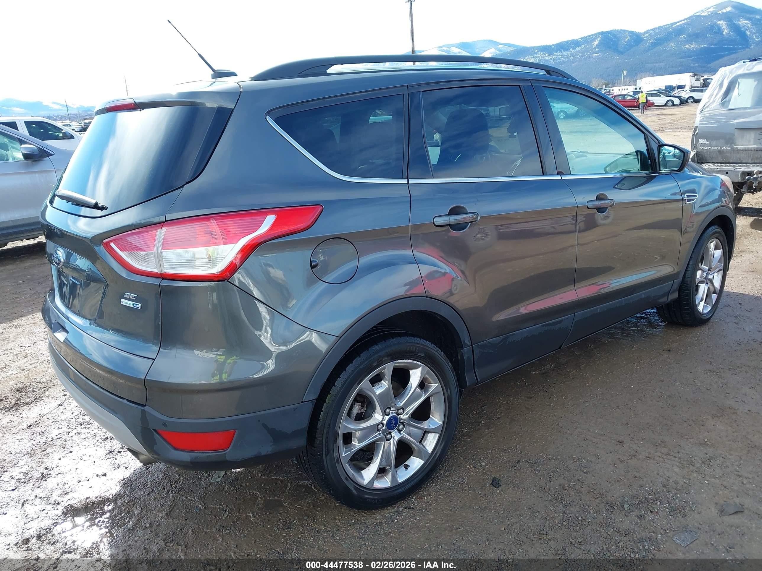 FORD ESCAPE SE 2015