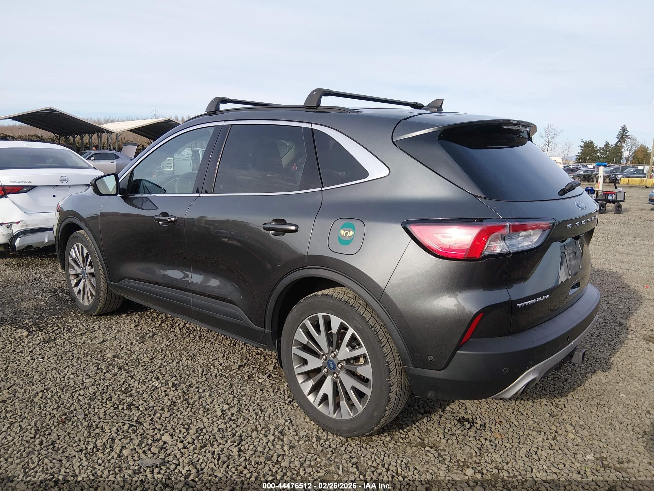 FORD ESCAPE TITANIUM 2020