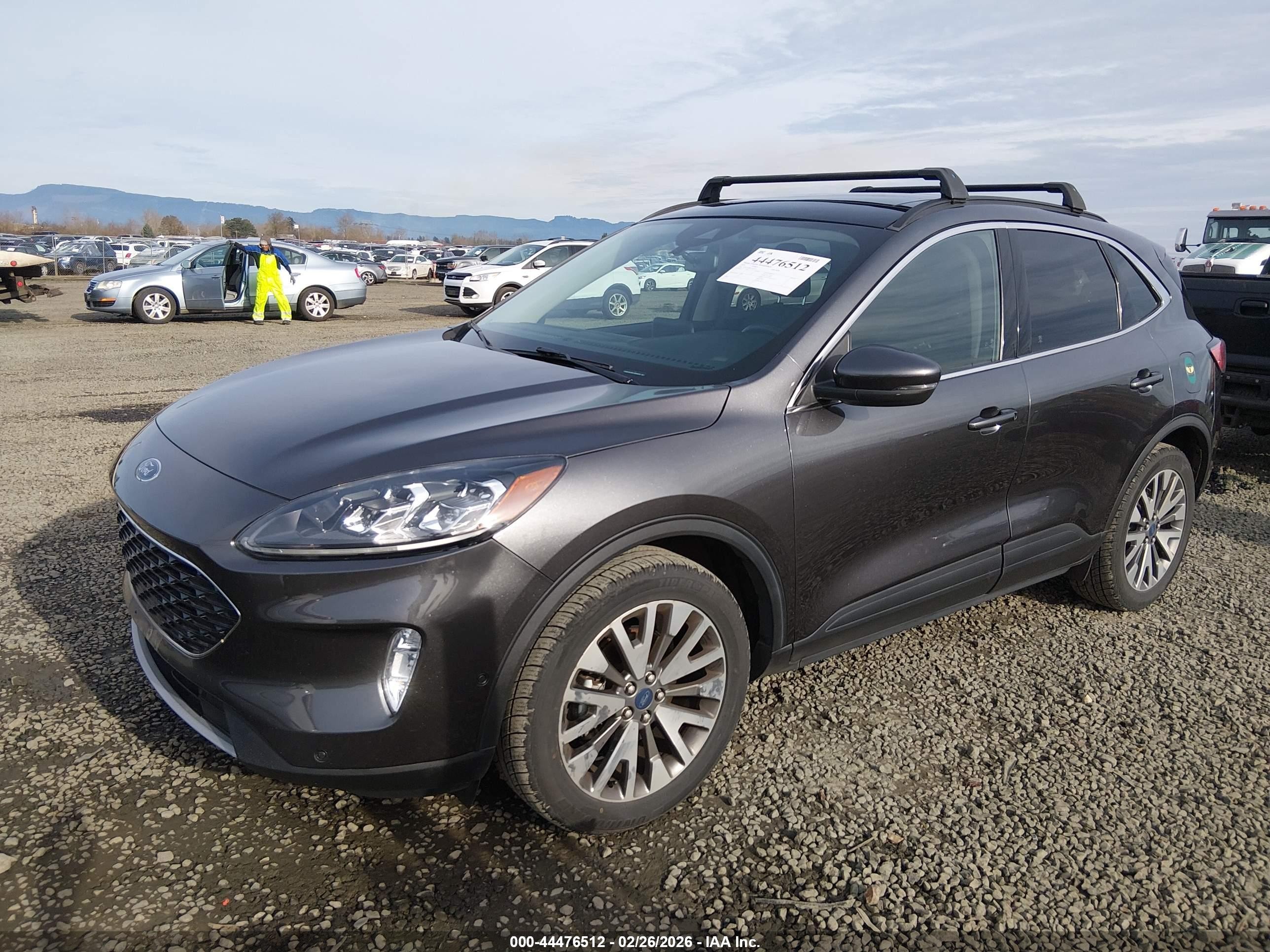 FORD ESCAPE TITANIUM 2020