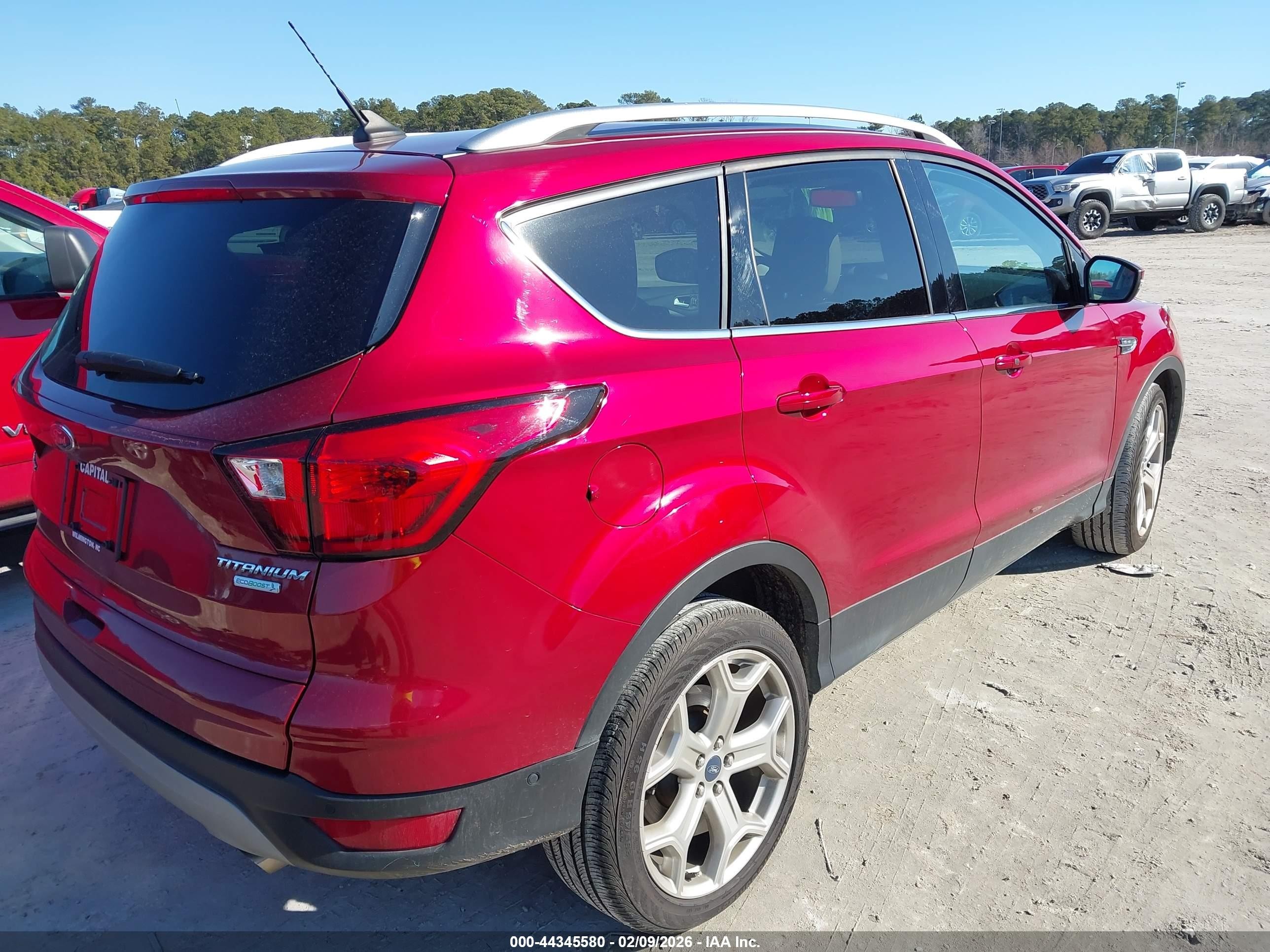 FORD ESCAPE TITANIUM 2019