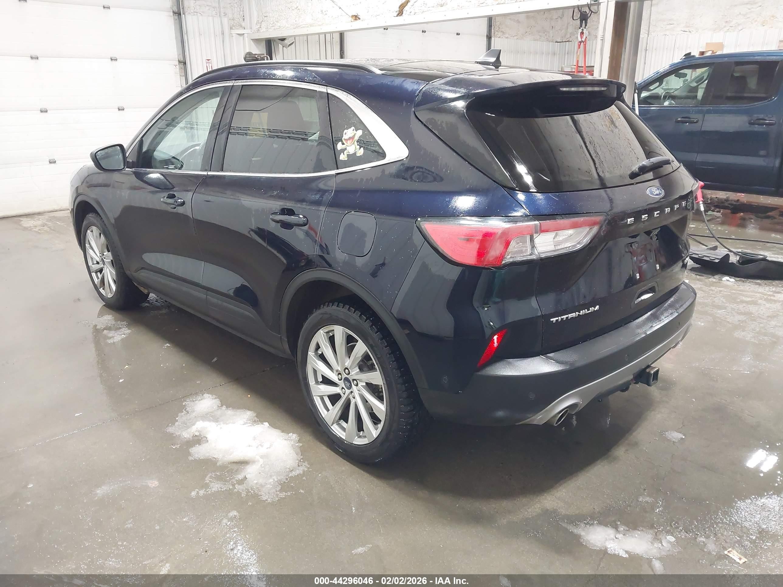 FORD ESCAPE TITANIUM 2021