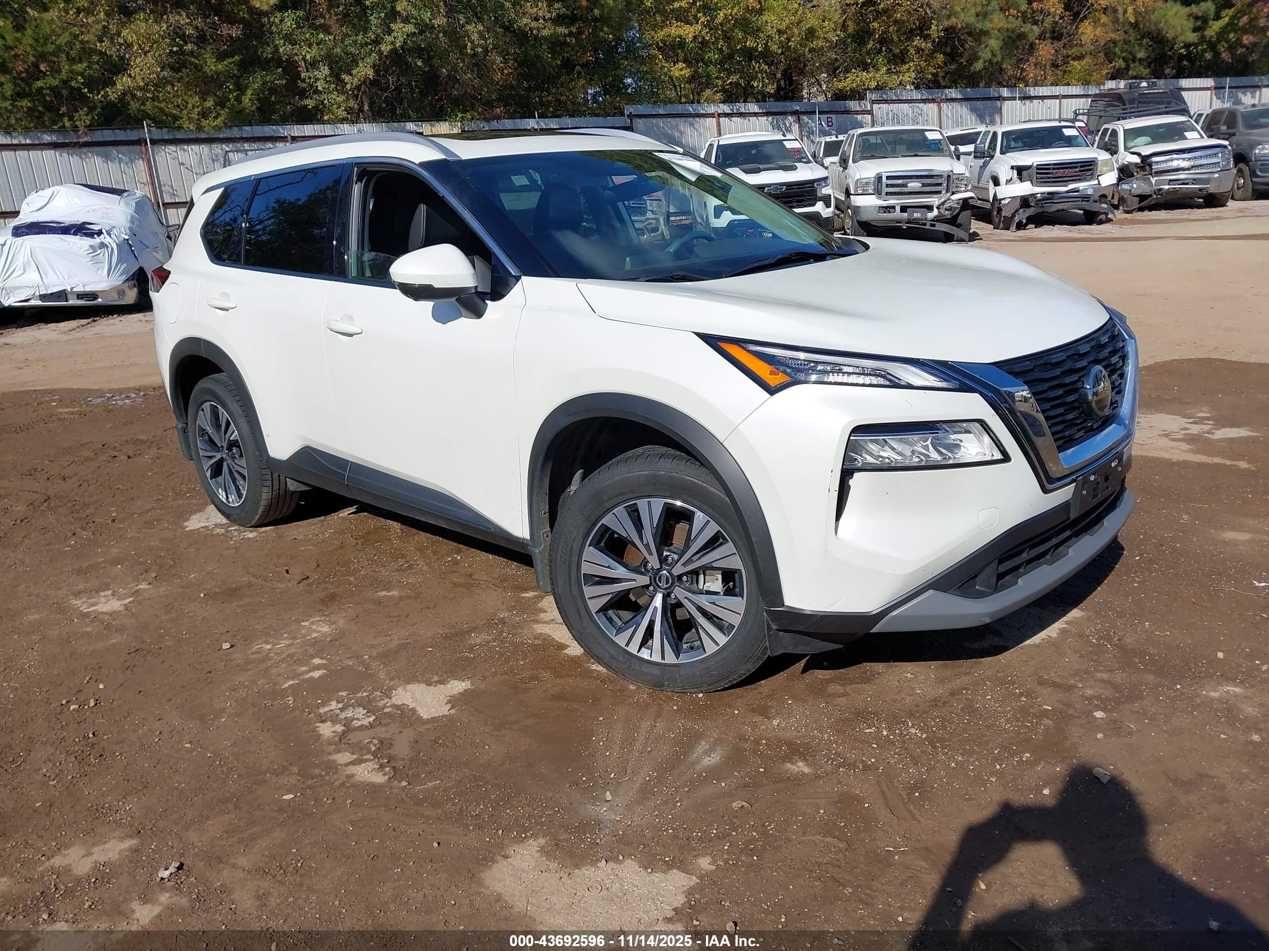 NISSAN ROGUE SV FWD 2021