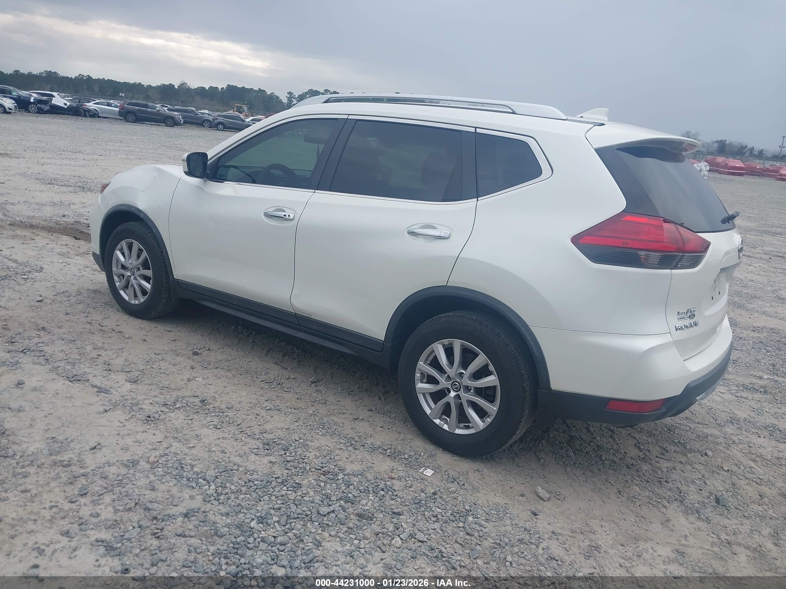 NISSAN ROGUE SV 2017