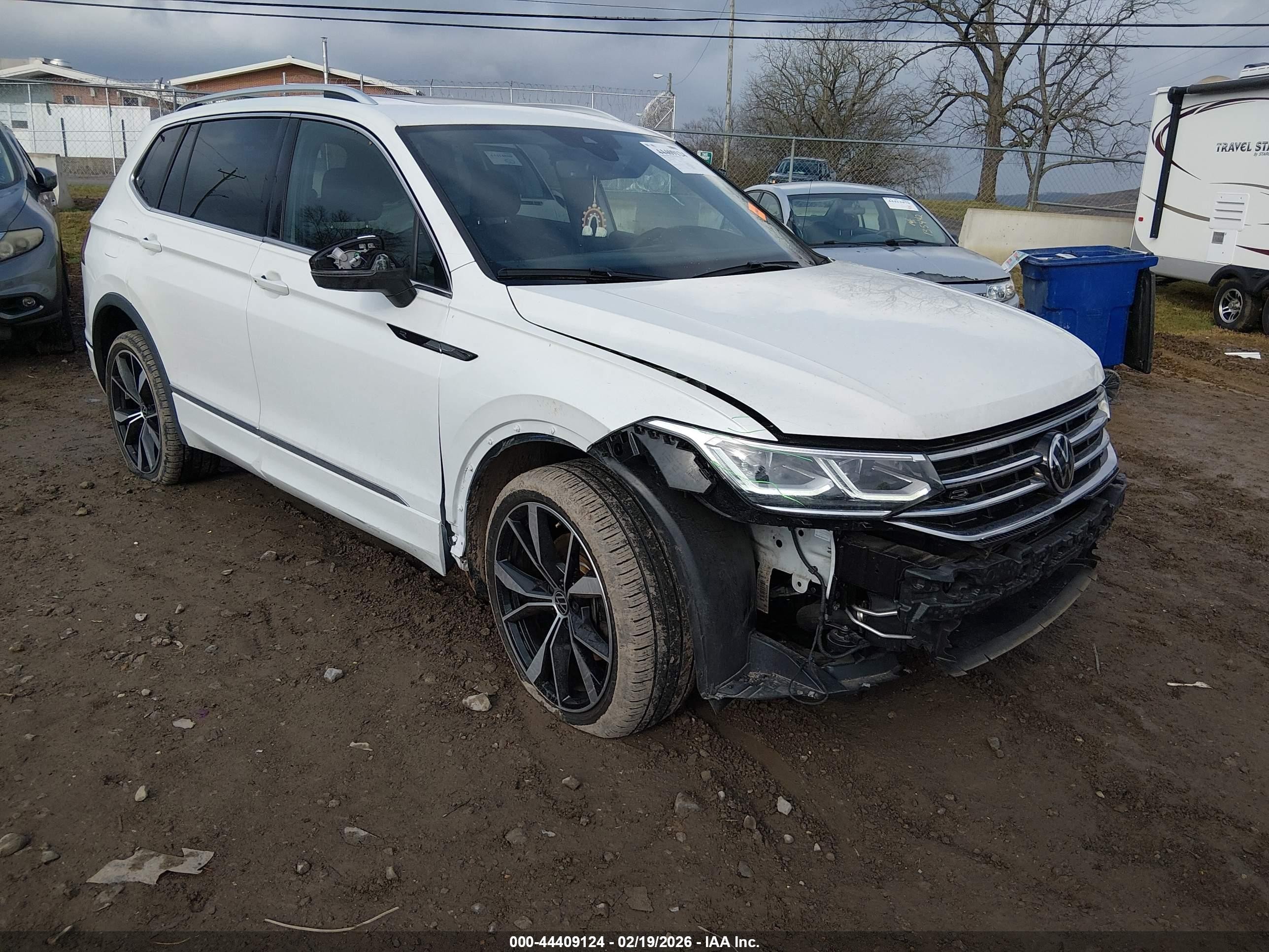 VOLKSWAGEN TIGUAN 2.0T SEL R-LINE 2024