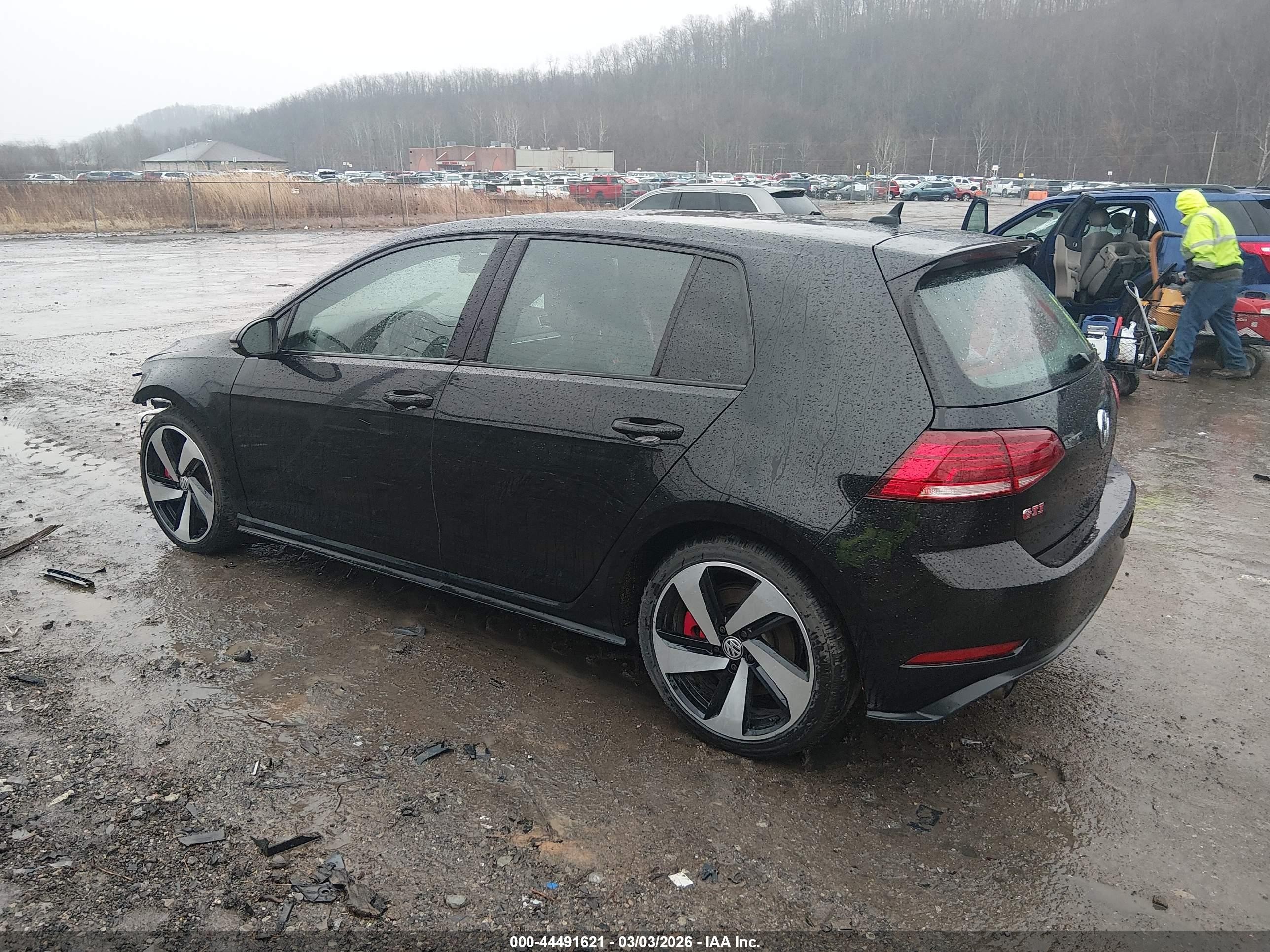 VOLKSWAGEN GOLF GTI 2.0T AUTOBAHN/2.0T S/2.0T SE 2020