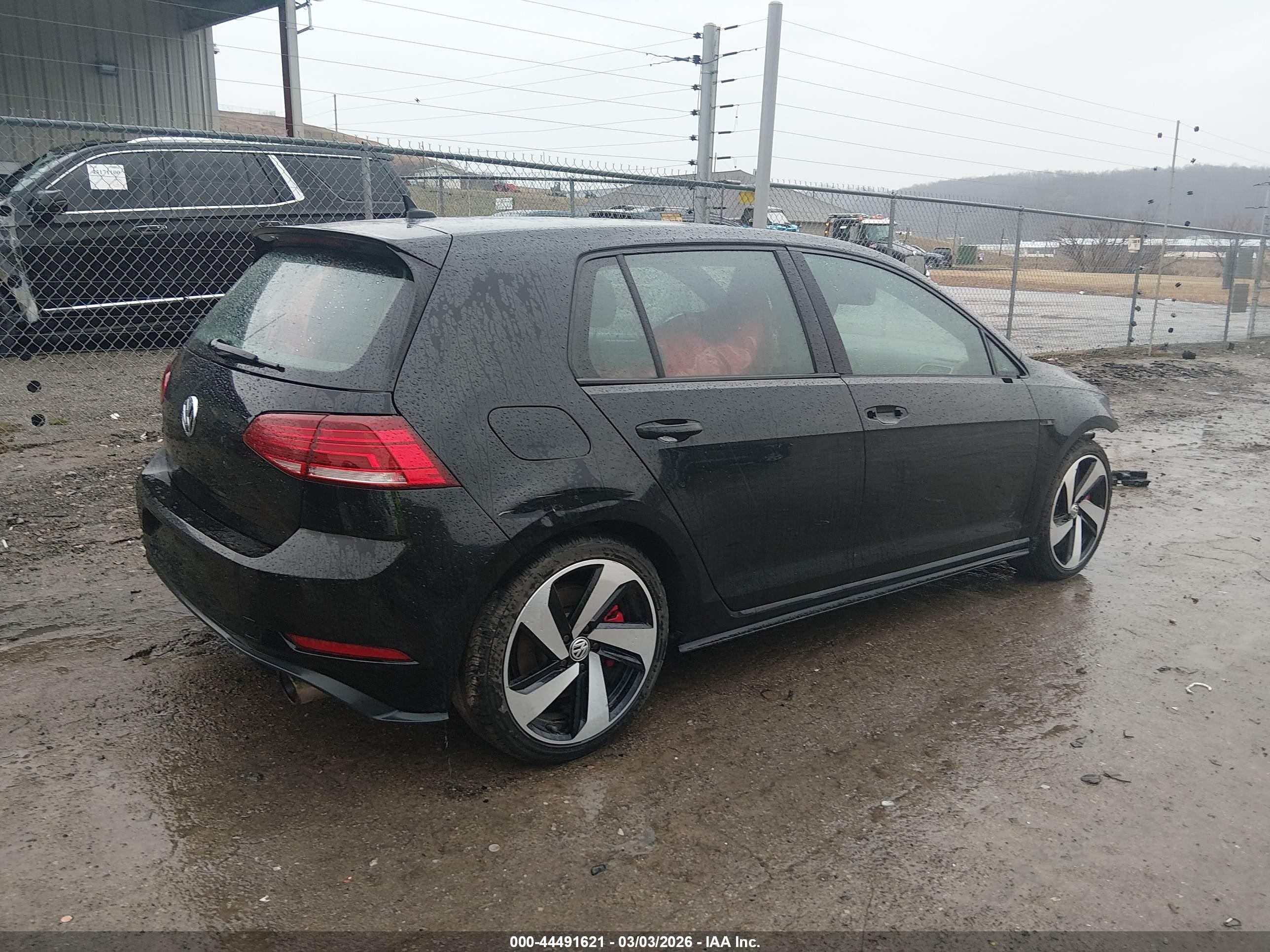 VOLKSWAGEN GOLF GTI 2.0T AUTOBAHN/2.0T S/2.0T SE 2020