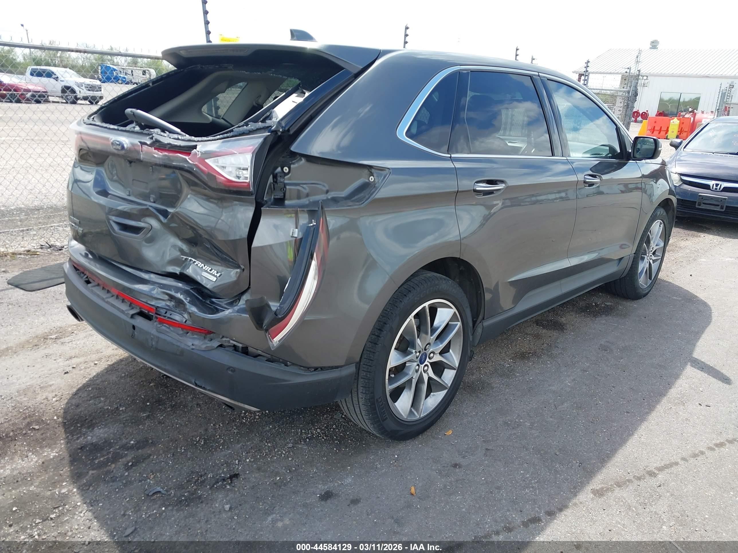 FORD EDGE TITANIUM 2016