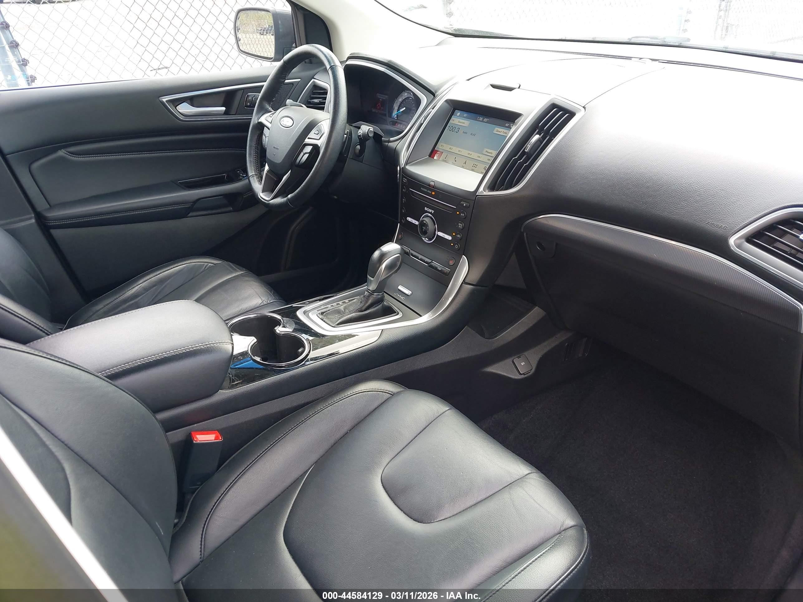 FORD EDGE TITANIUM 2016
