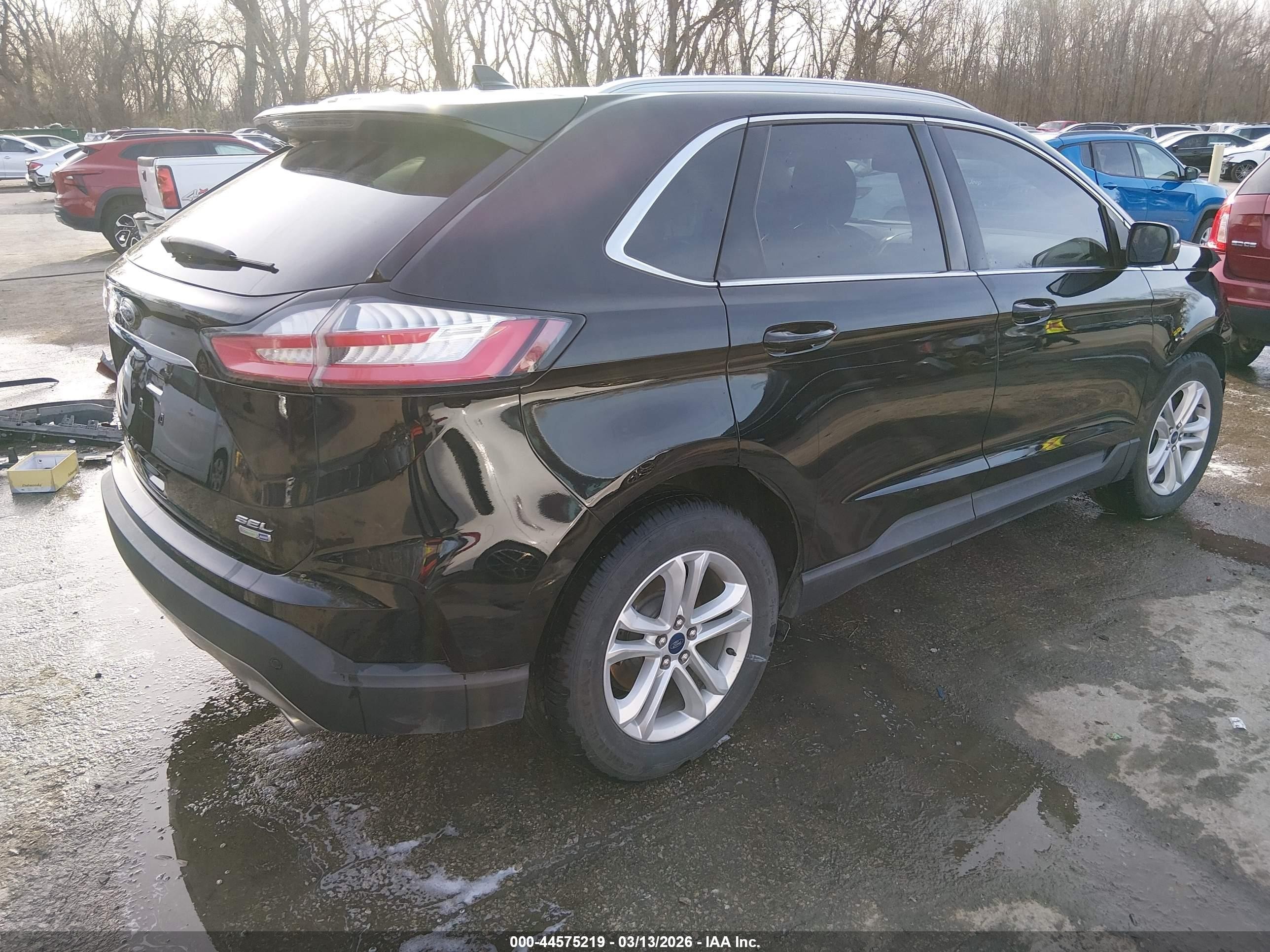 FORD EDGE SEL 2019