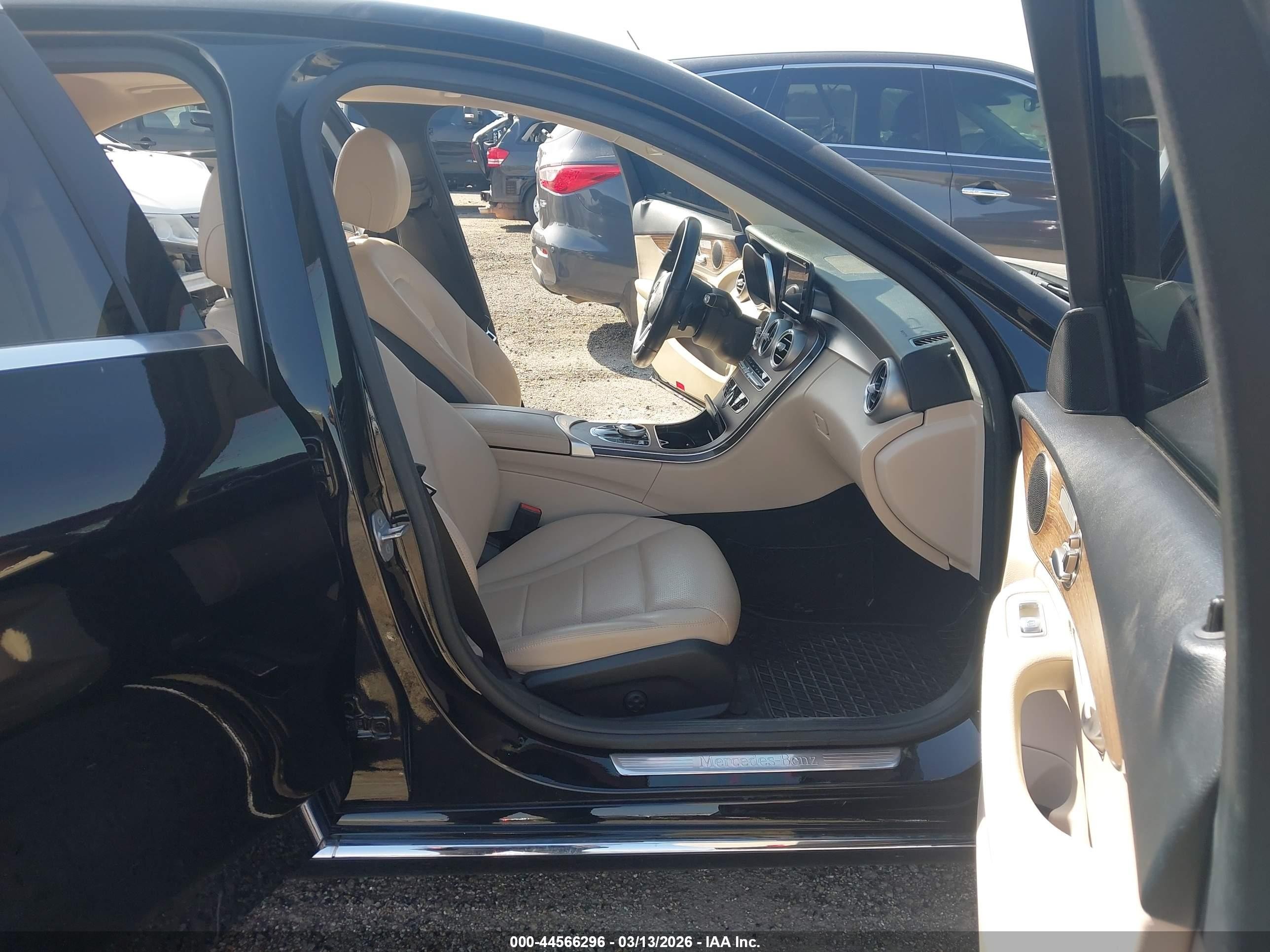 MERCEDES-BENZ C 300 4MATIC 2019