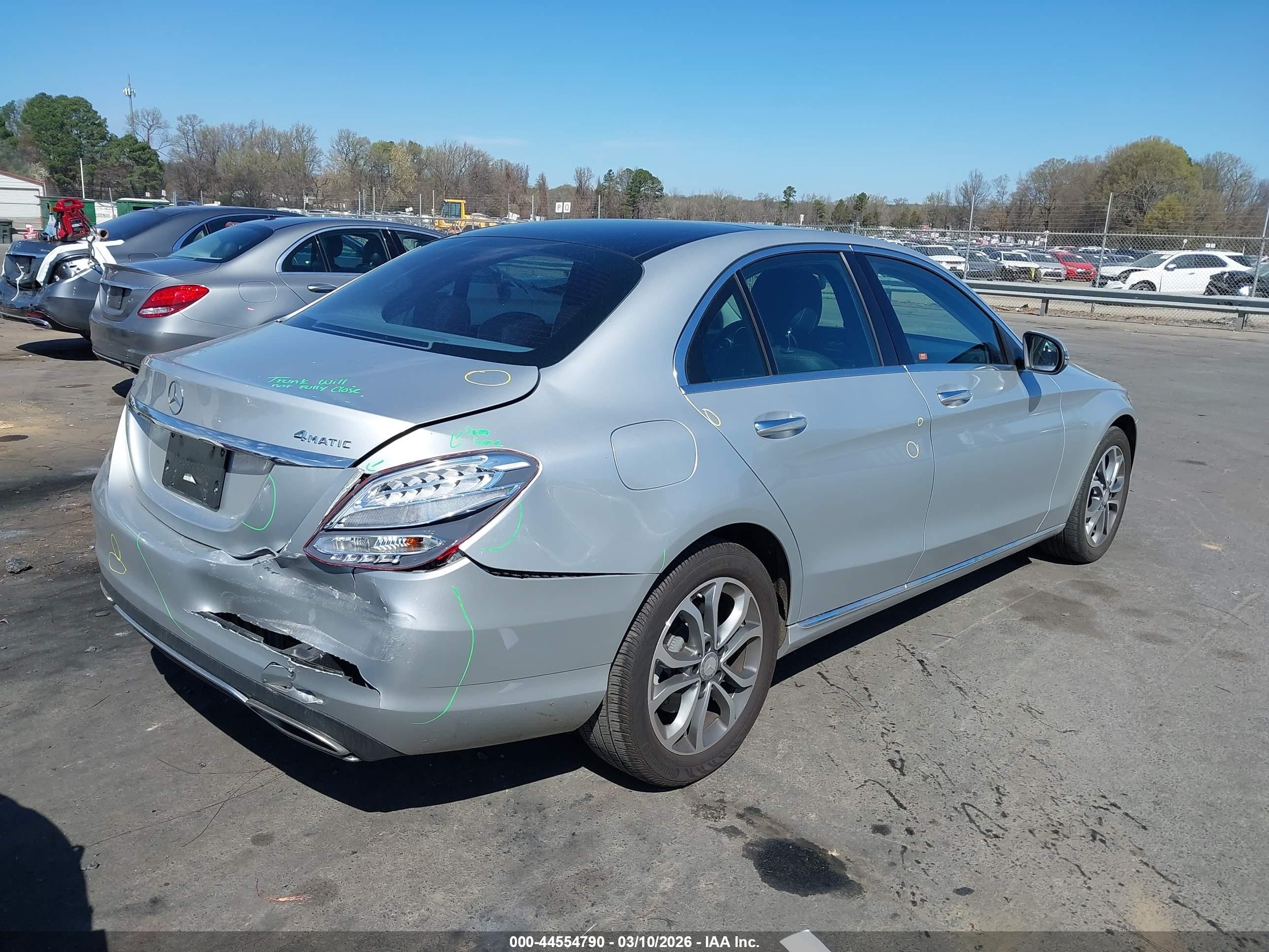 MERCEDES-BENZ C 300 4MATIC 2016
