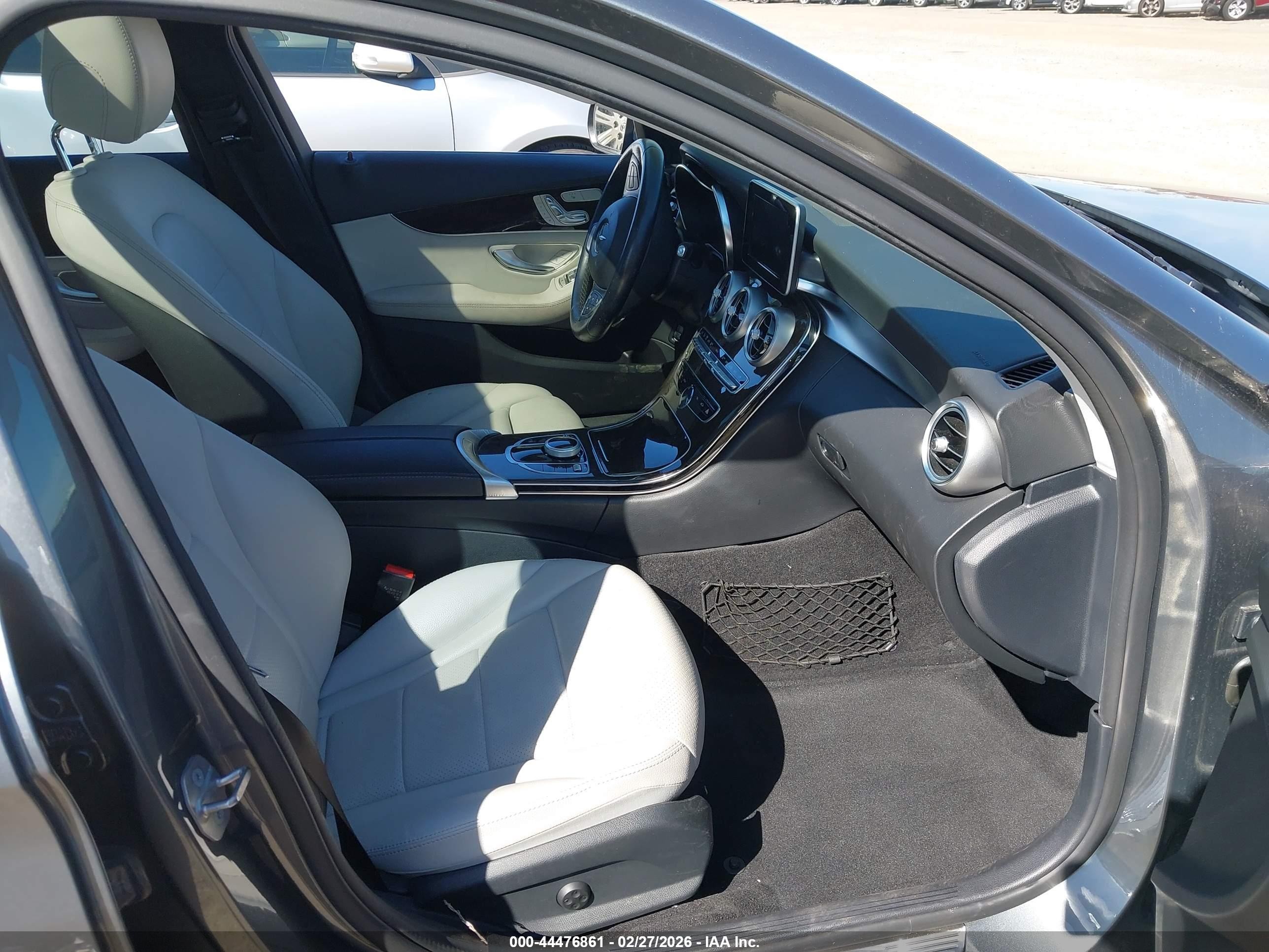 MERCEDES-BENZ C 300 2017