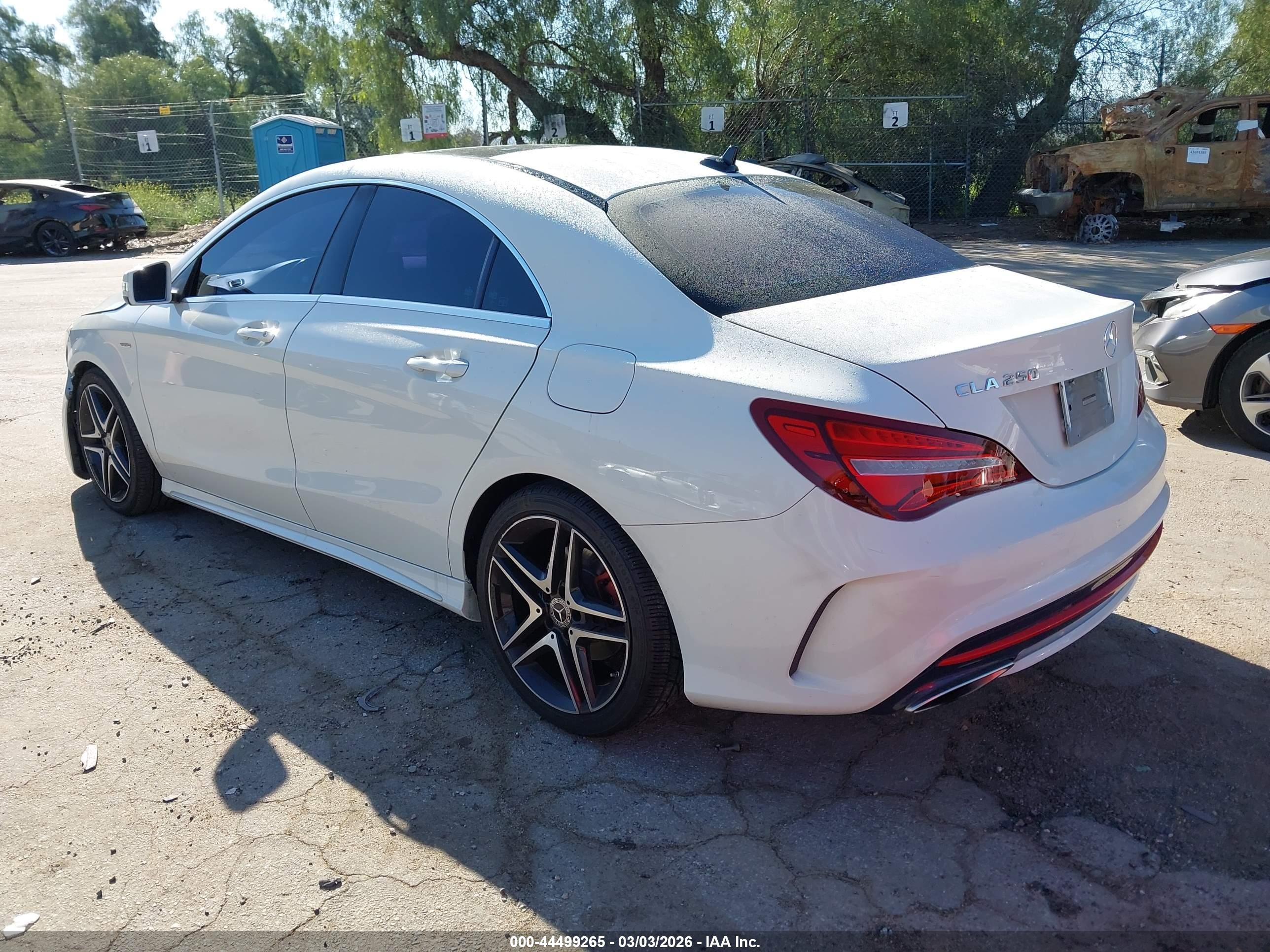MERCEDES-BENZ CLA 250 2018