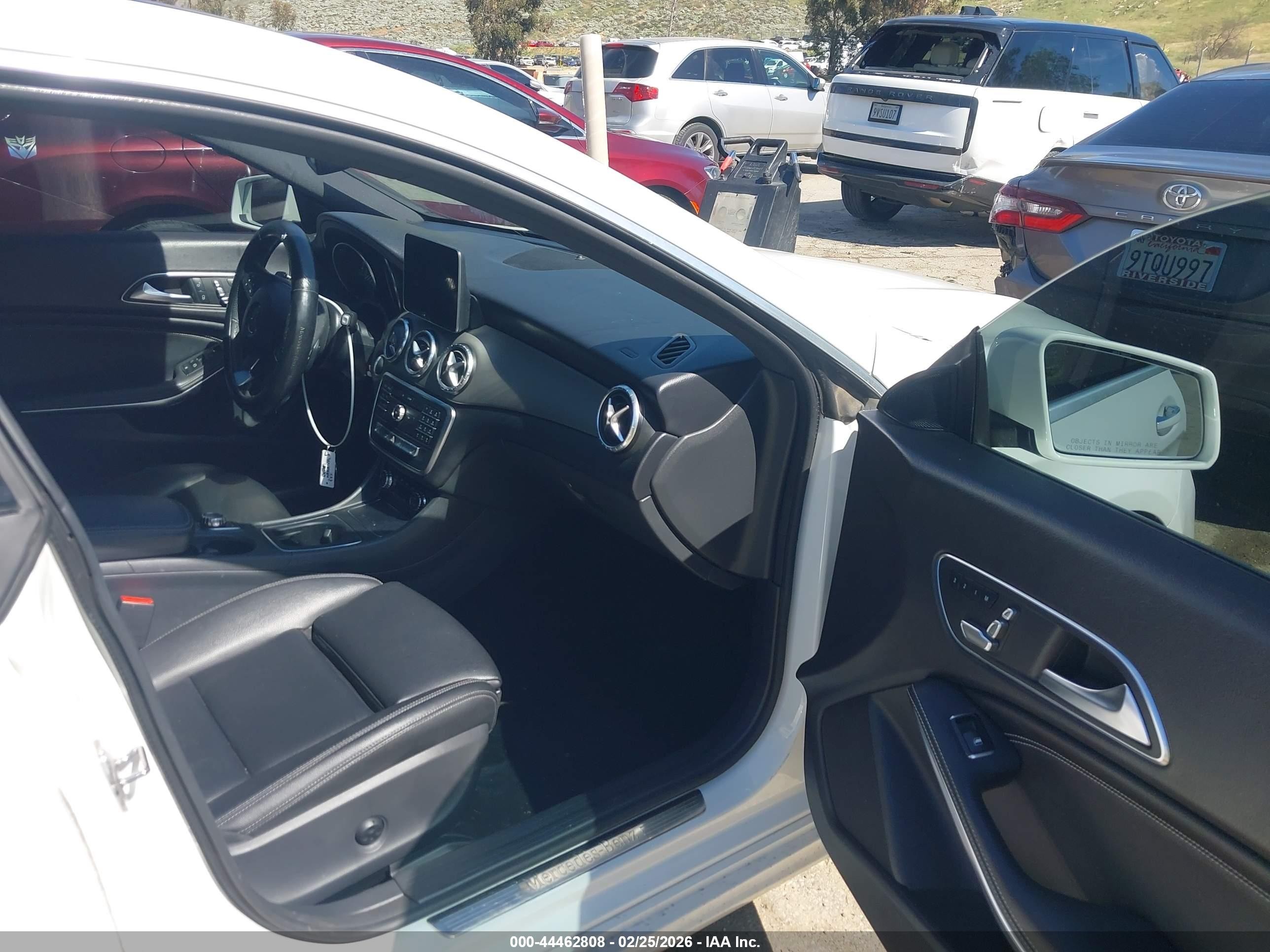 MERCEDES-BENZ CLA 250 2019