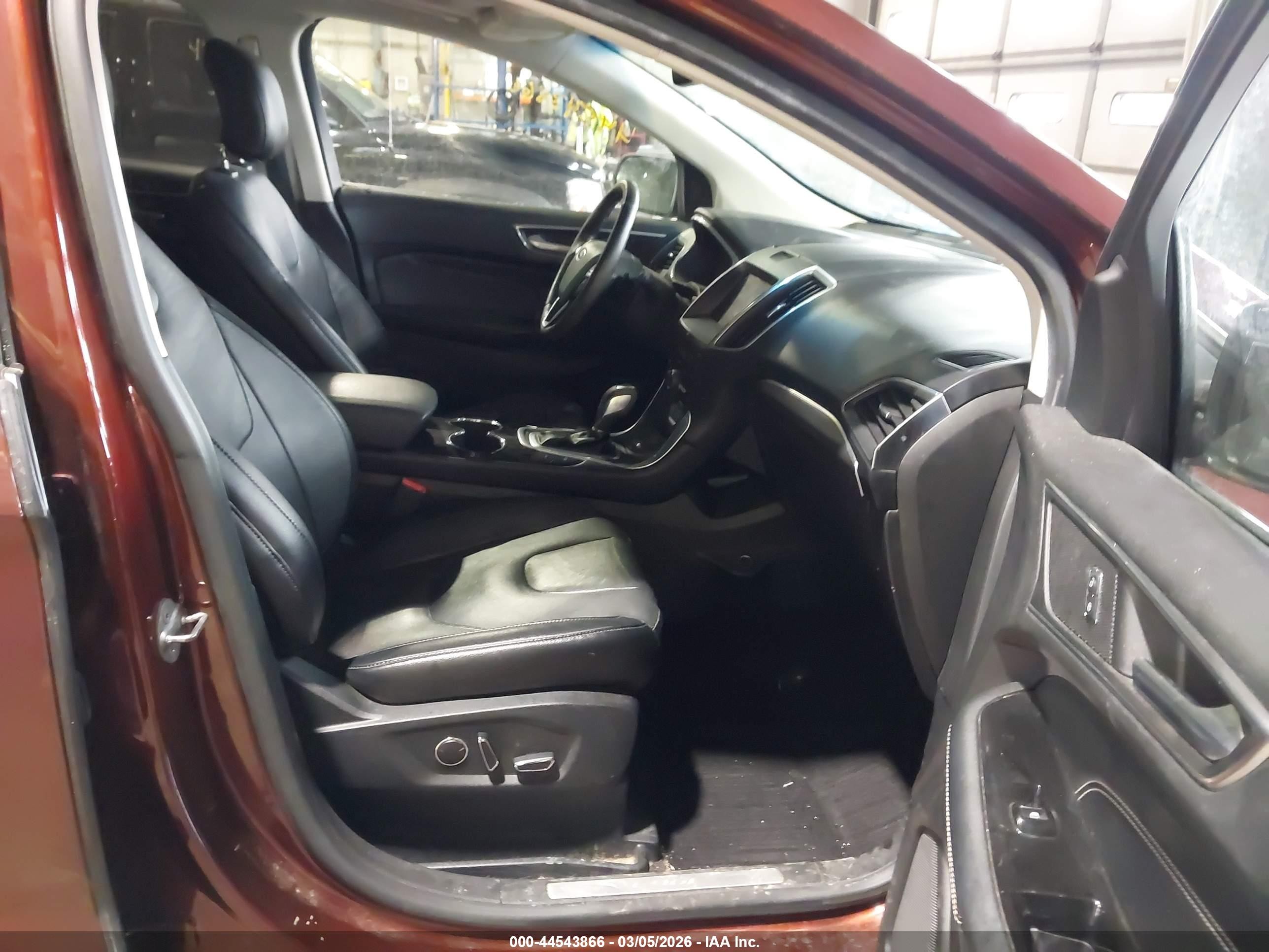 FORD EDGE TITANIUM 2016