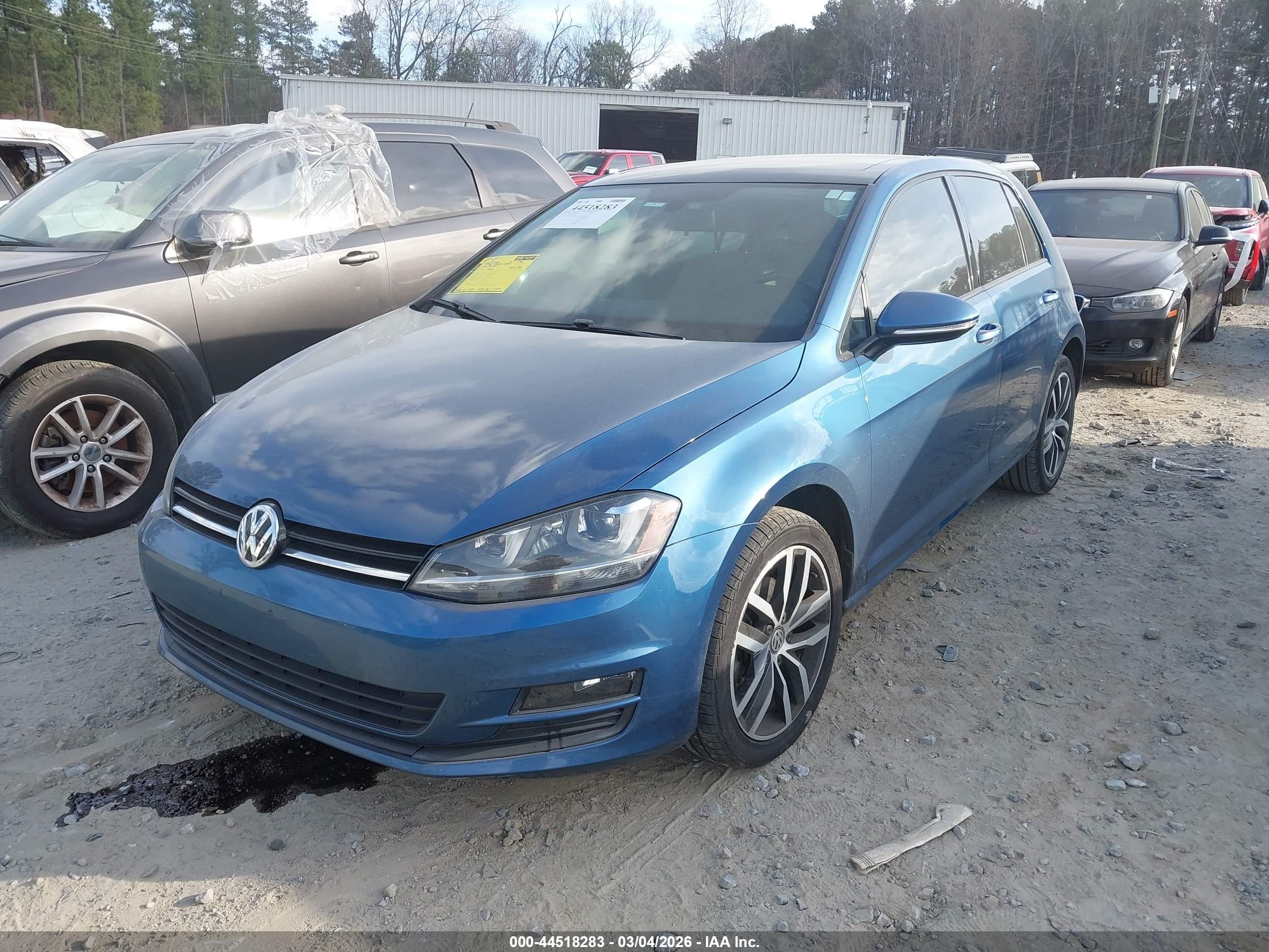 VOLKSWAGEN GOLF TSI SE 4-DOOR 2016