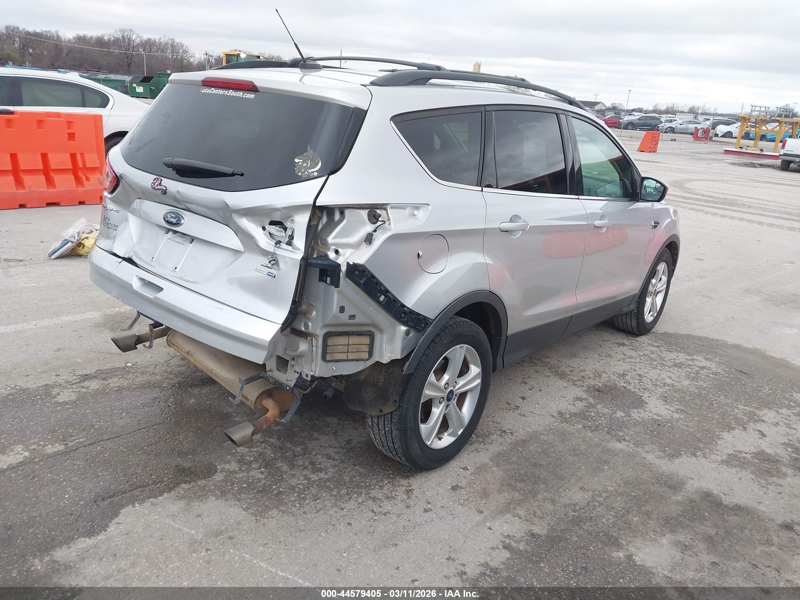 FORD ESCAPE SE 2016