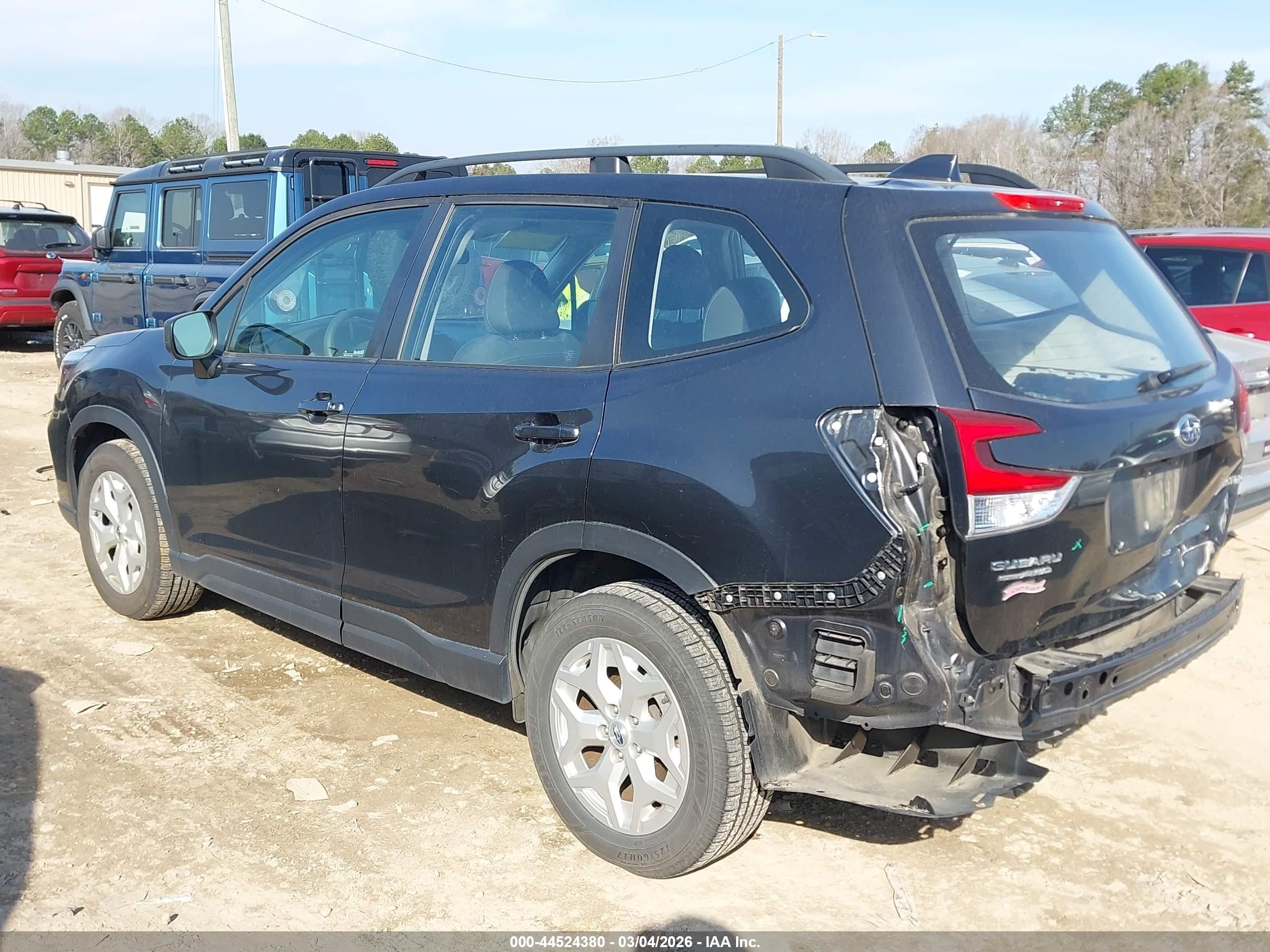SUBARU FORESTER 2019