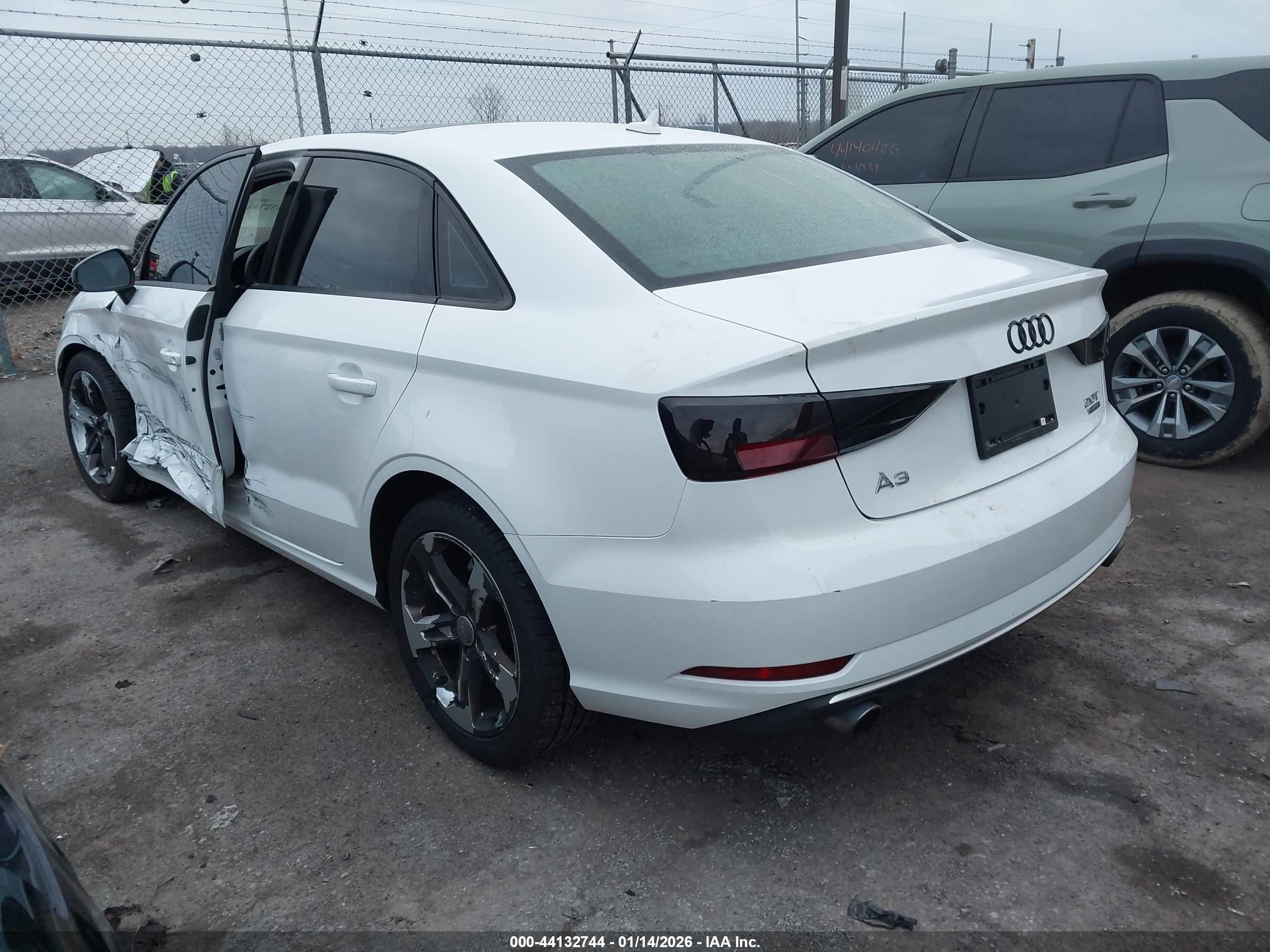 AUDI A3 2.0T PREMIUM 2018