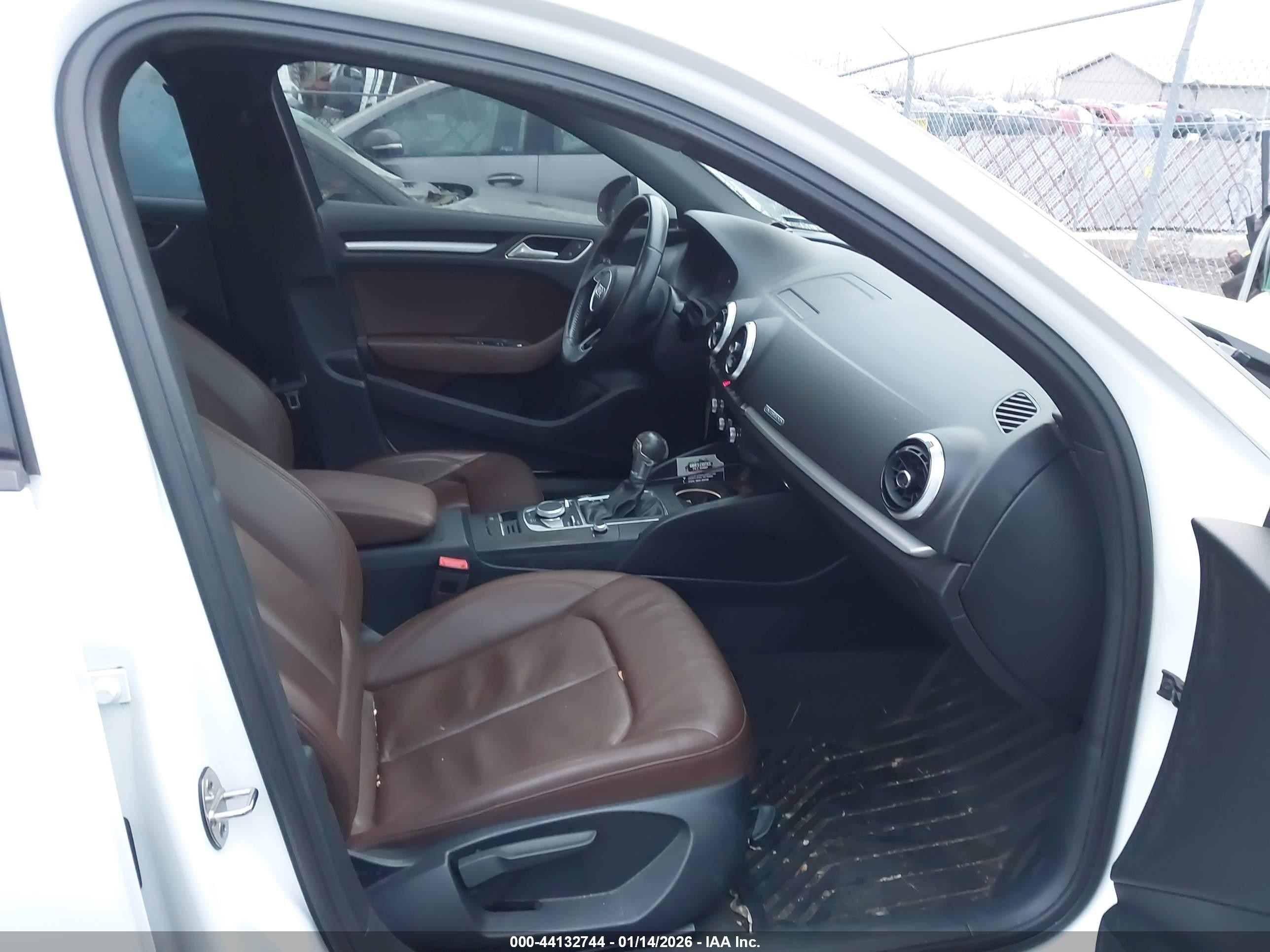 AUDI A3 2.0T PREMIUM 2018