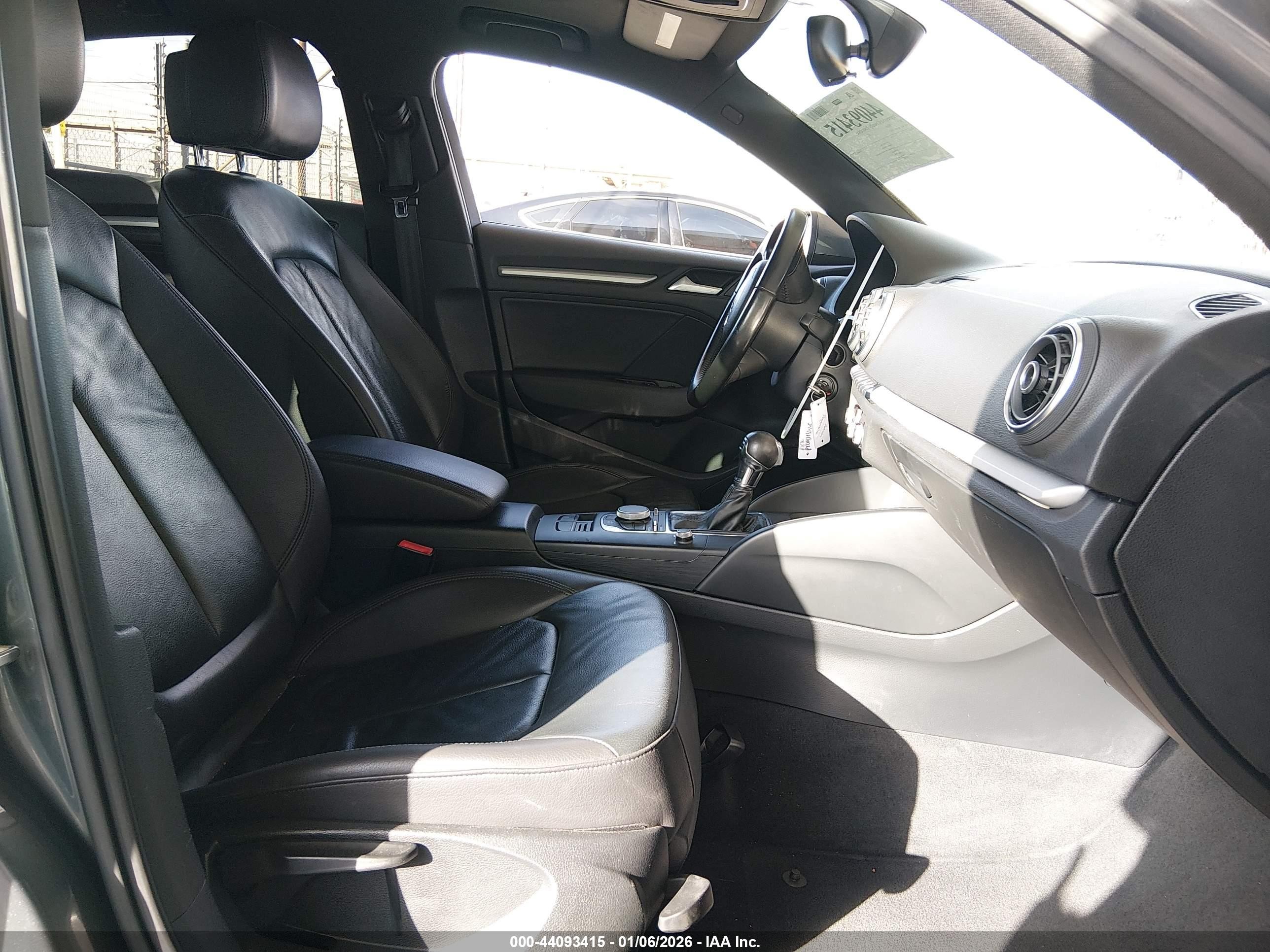 AUDI A3 1.8T PREMIUM 2015