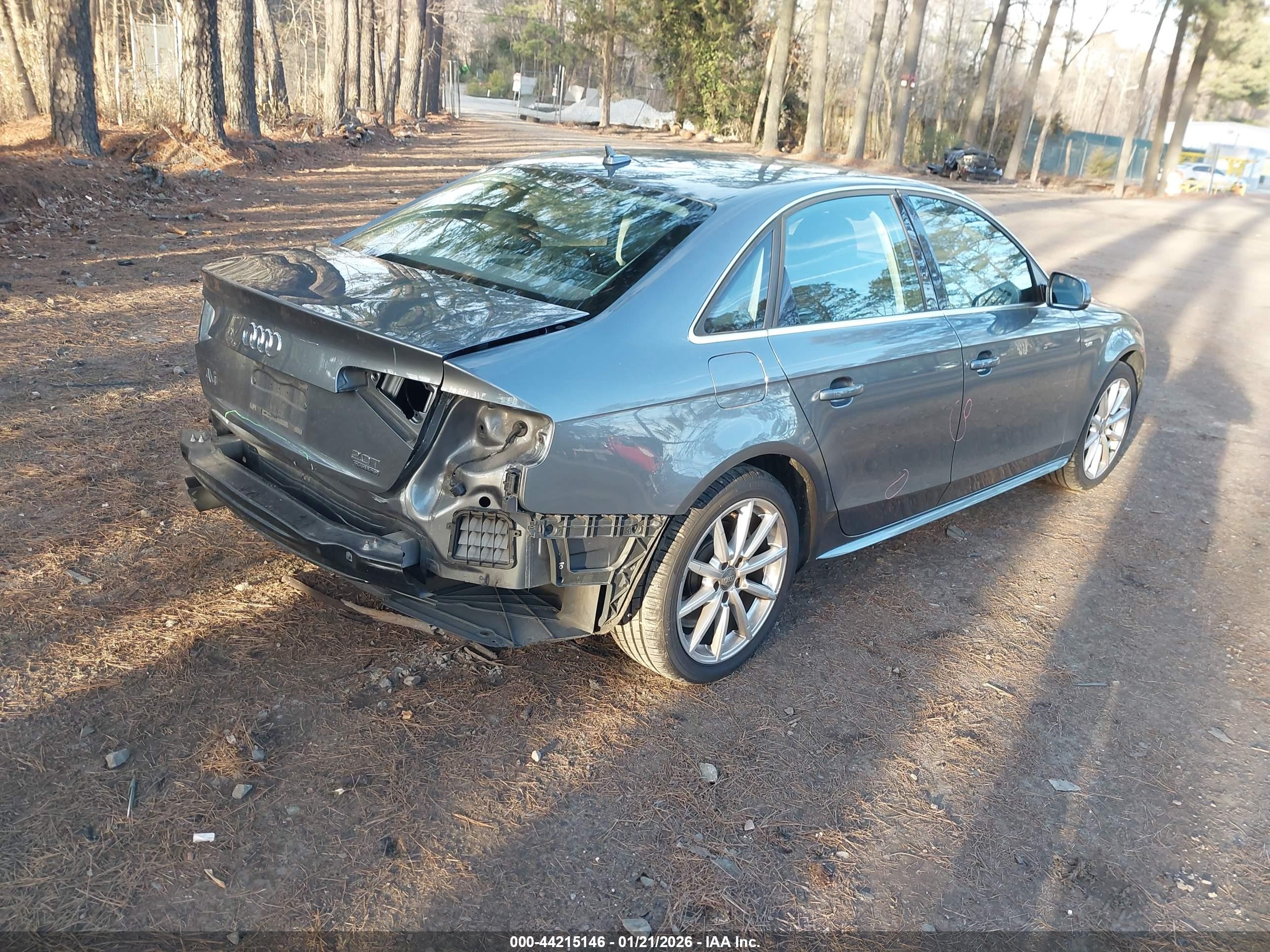 AUDI A4 2.0T PREMIUM 2015