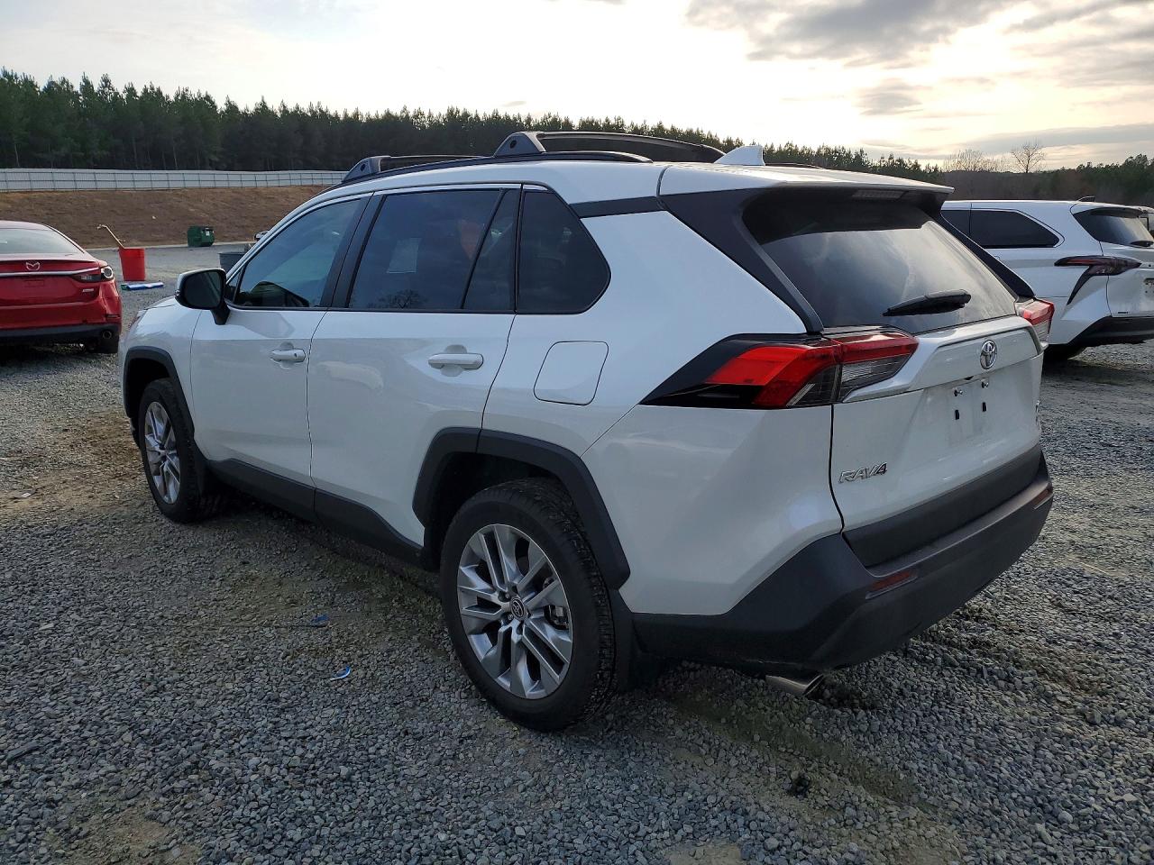 TOYOTA Rav4 Xle Premium 2025