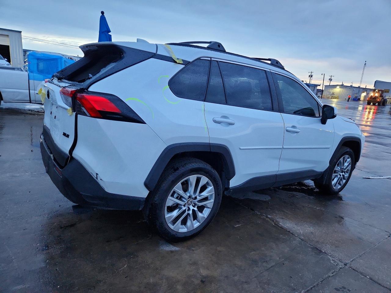 TOYOTA Rav4 Xle Premium 2025