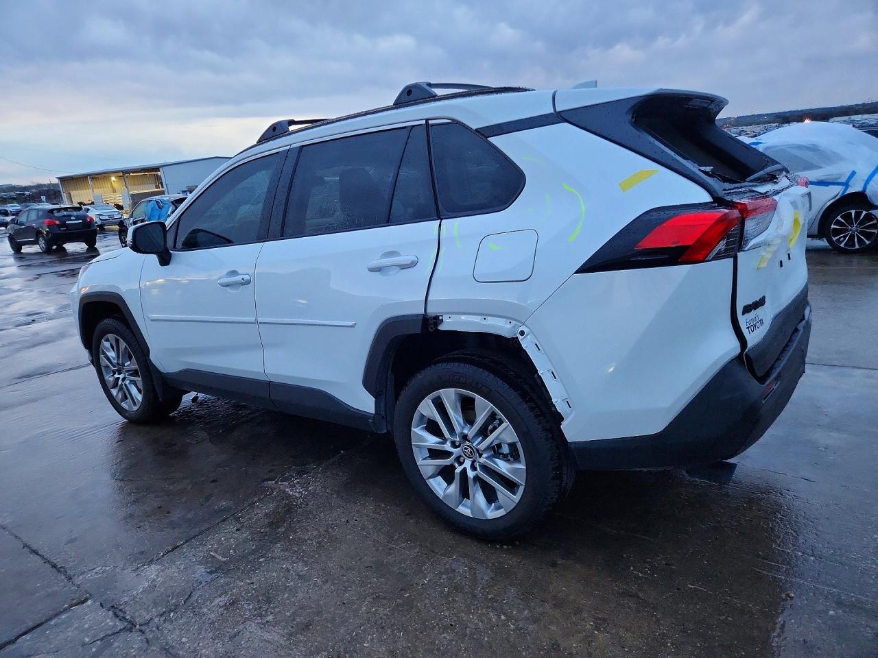 TOYOTA Rav4 Xle Premium 2025
