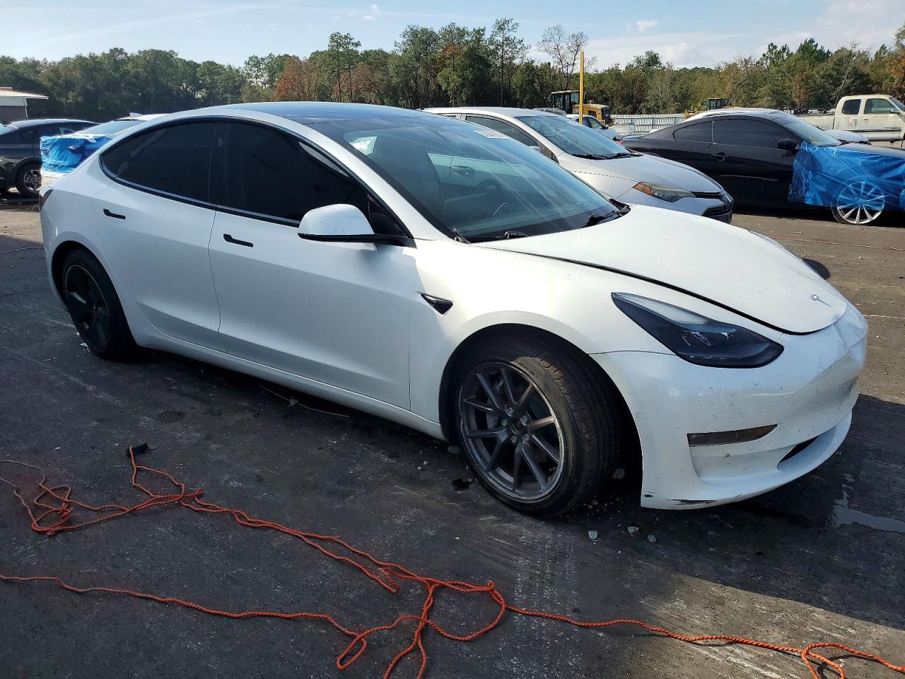 TESLA Model 3 2021