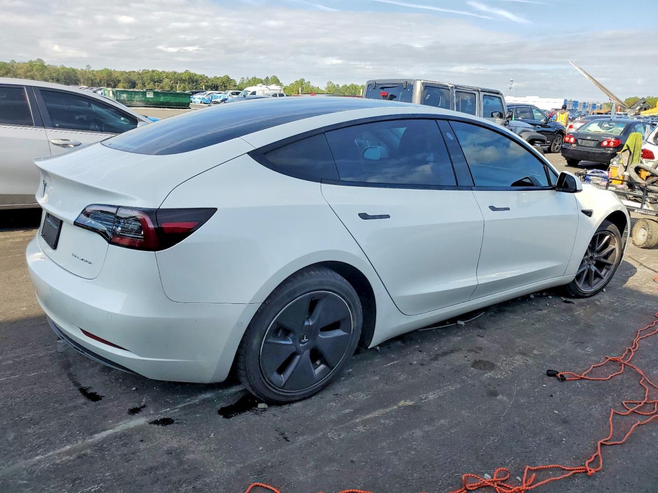 TESLA Model 3 2021
