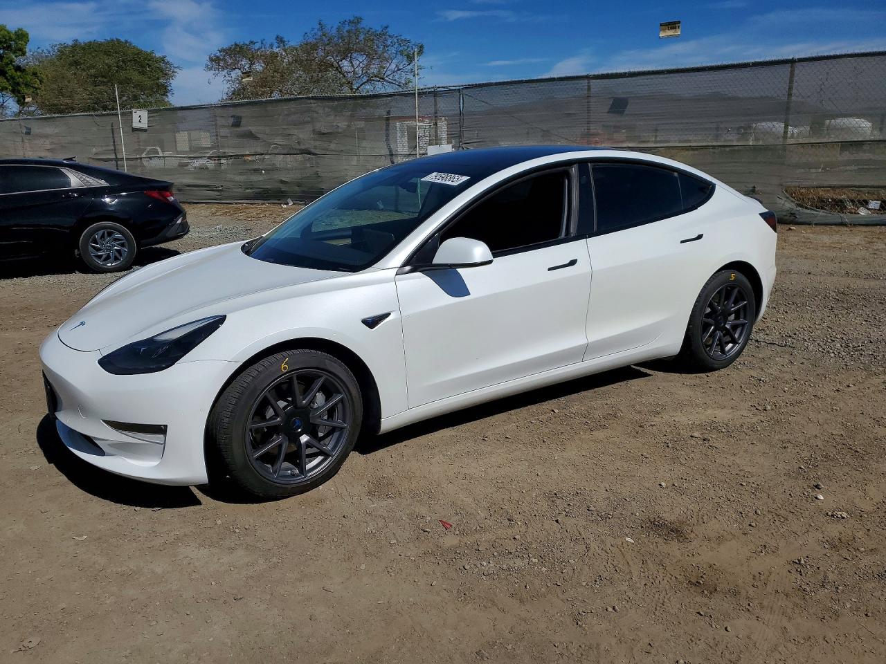 TESLA Model 3 2021
