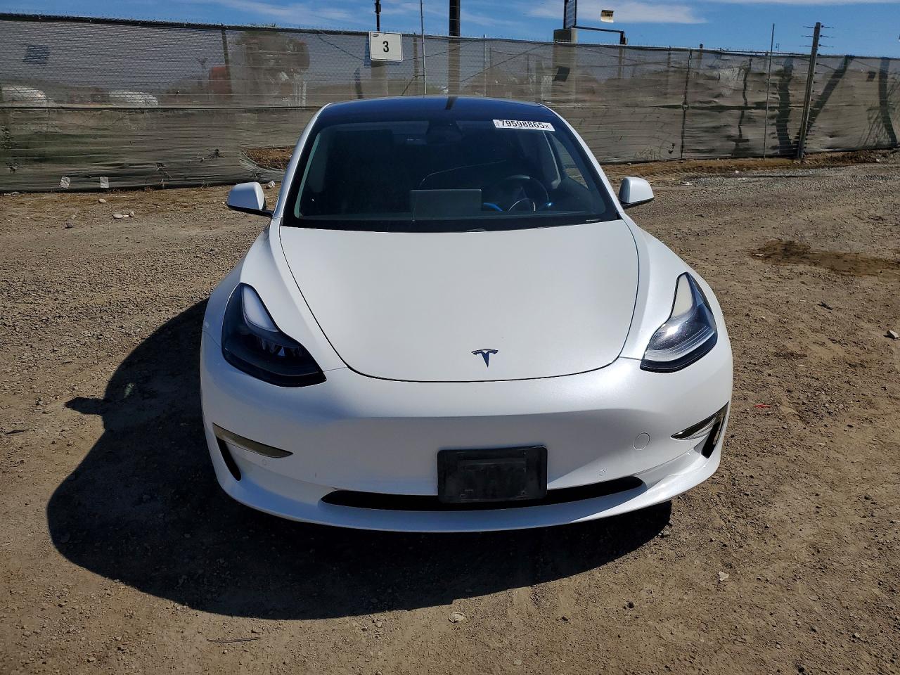 TESLA Model 3 2021
