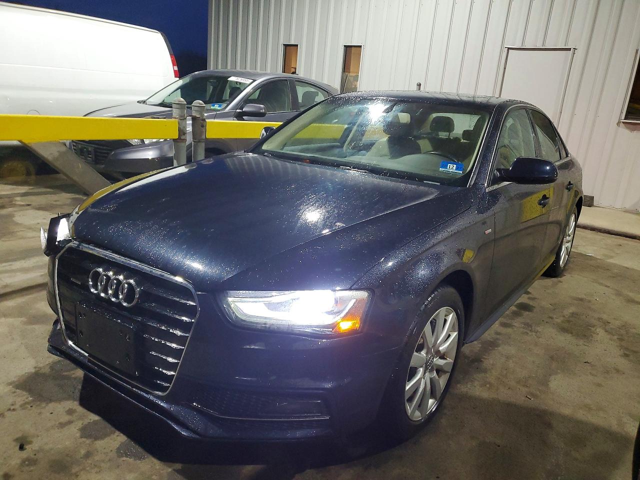 AUDI A4 Premium 2015