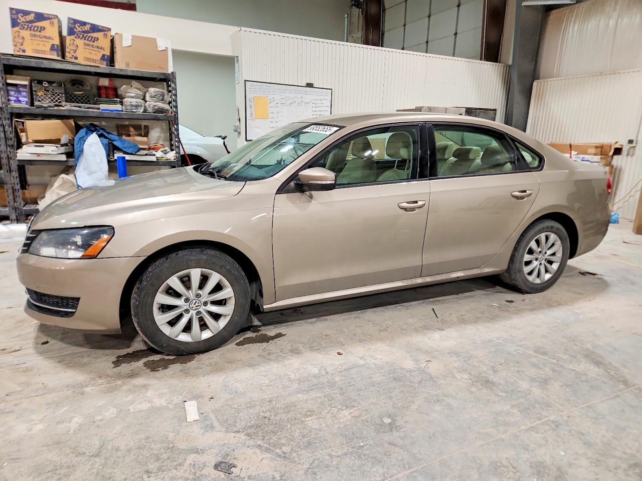 VOLKSWAGEN Passat S 2015