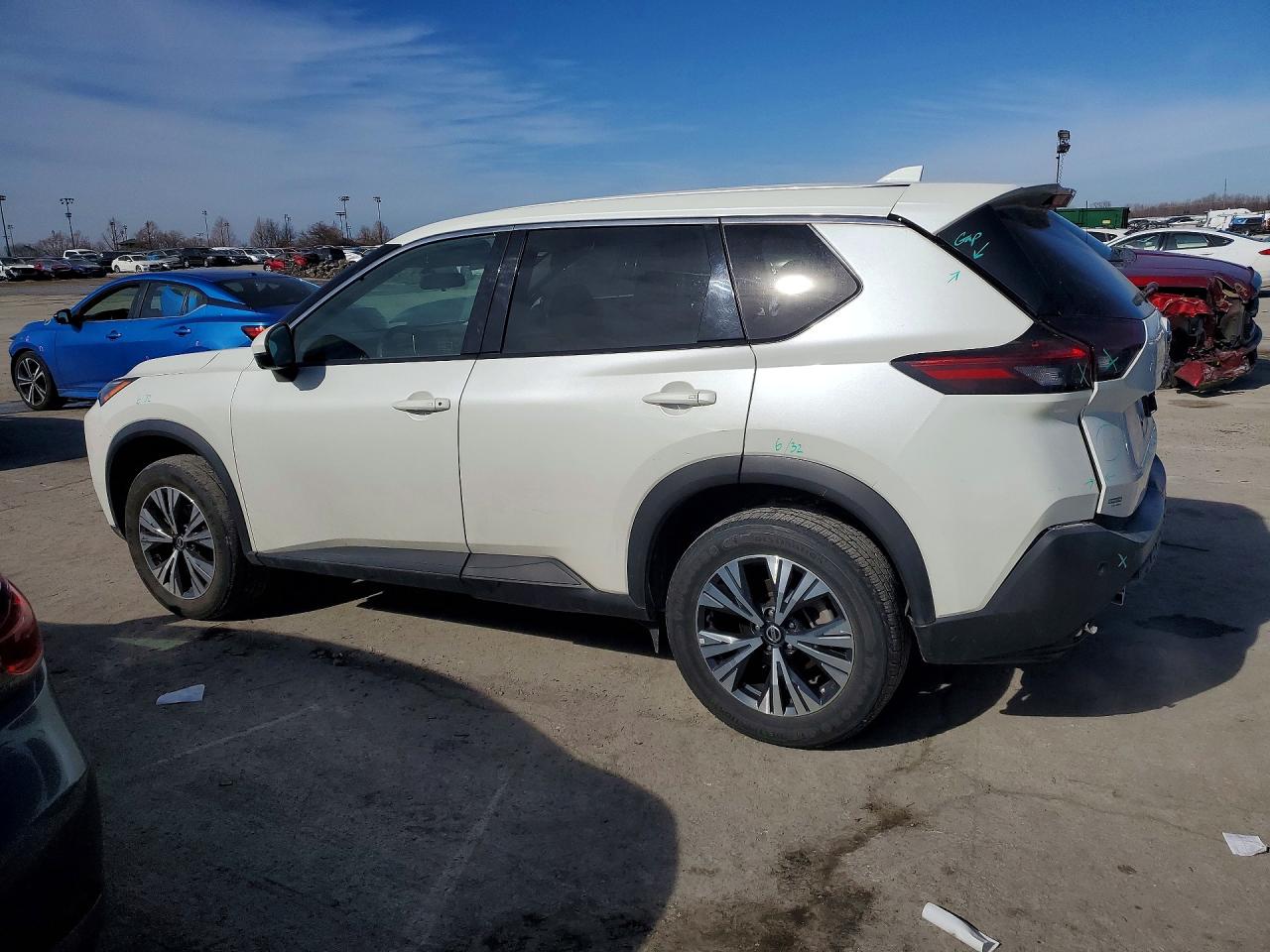 NISSAN Rogue Sv 2021