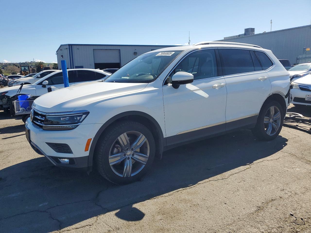 VOLKSWAGEN Tiguan Sel Premium 2019
