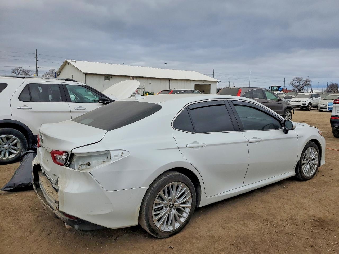 TOYOTA Camry L 2019