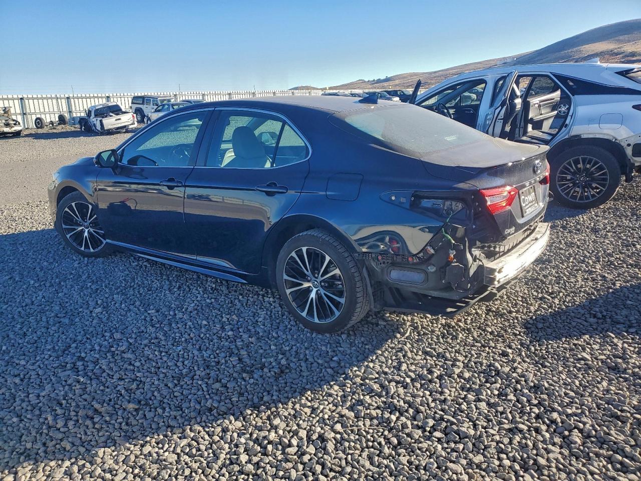 TOYOTA Camry L 2019